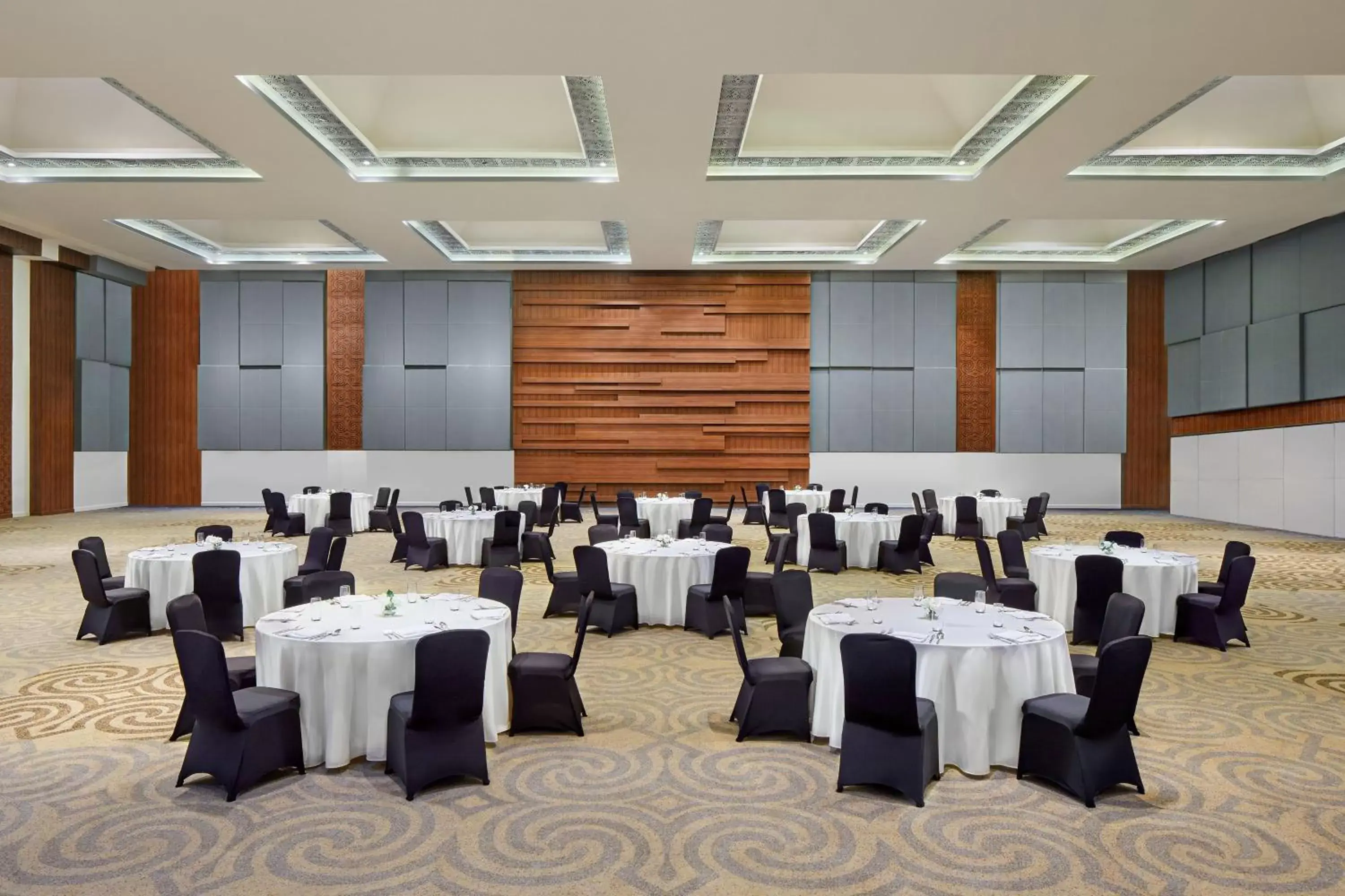 Meeting/conference room, Banquet Facilities in Four Points by Sheraton Makassar