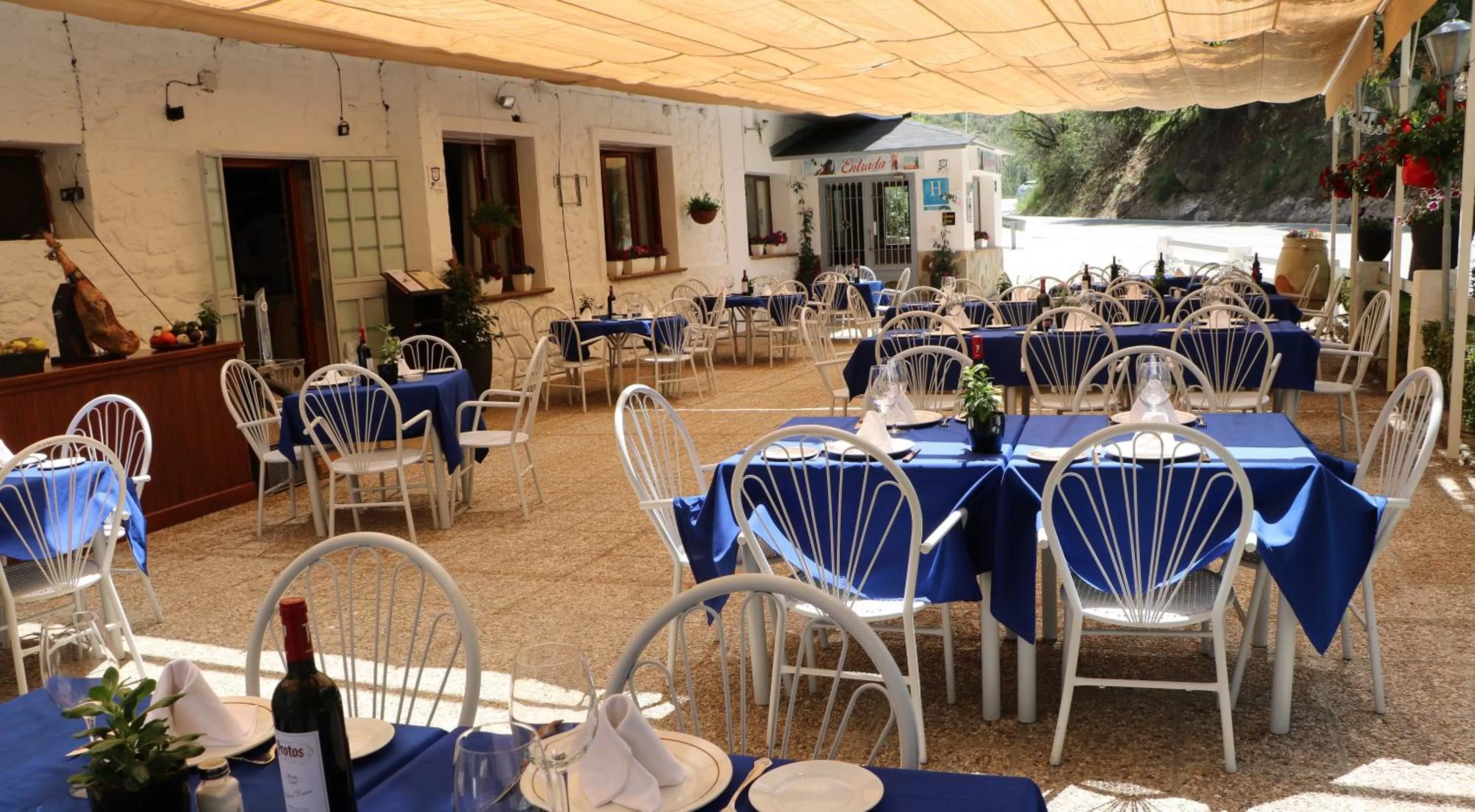 Restaurant/places to eat in Hotel El Guerra