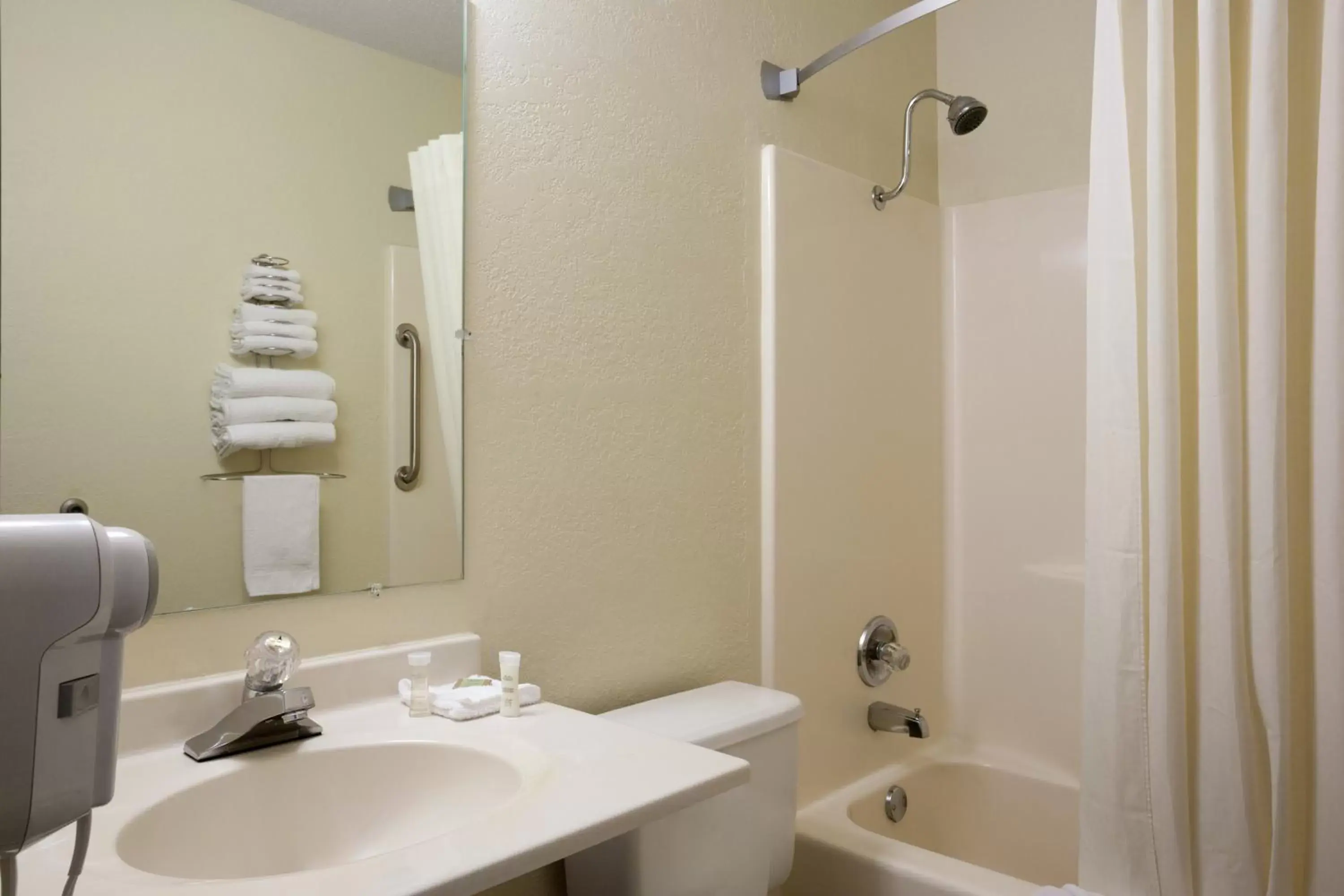 Bathroom in Super 8 by Wyndham Alexandria MN