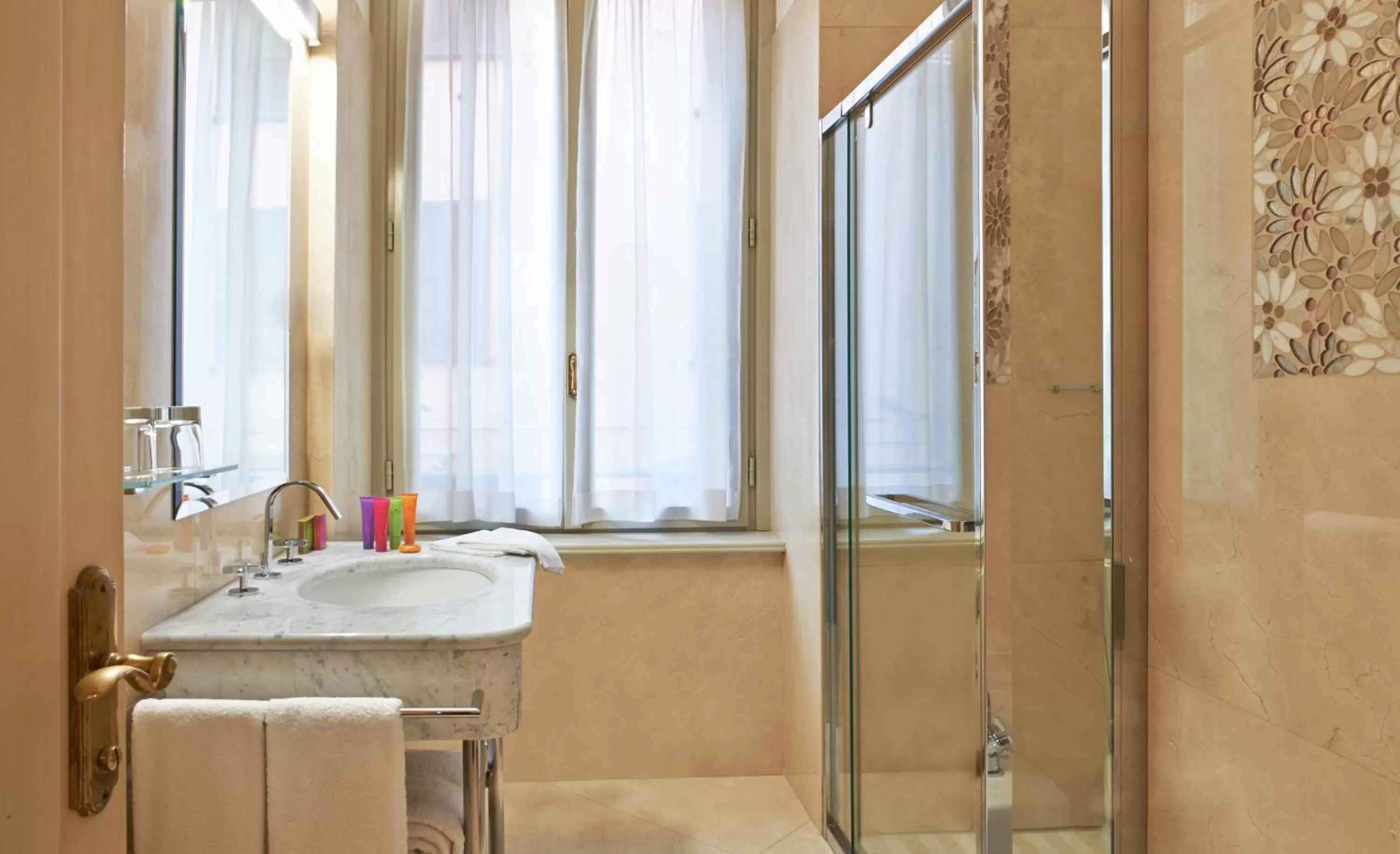 Bathroom in Albergo Terminus