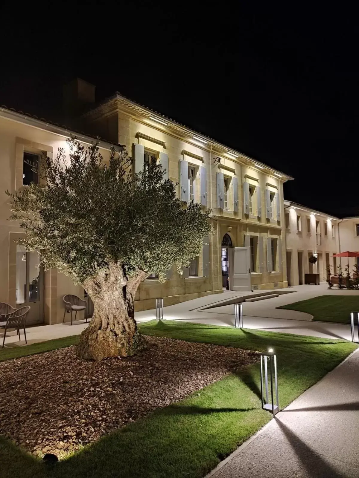 Property Building in Château Fage - La Maison des Vignes - Groupe LES COLLECTIONNEURS