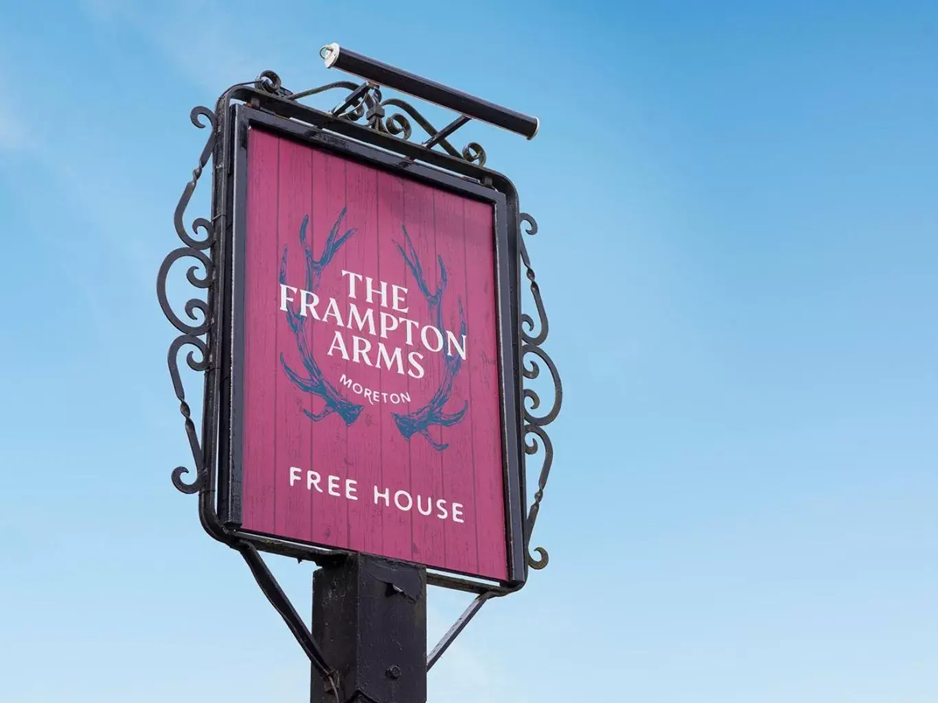 Logo/Certificate/Sign in The Frampton Arms