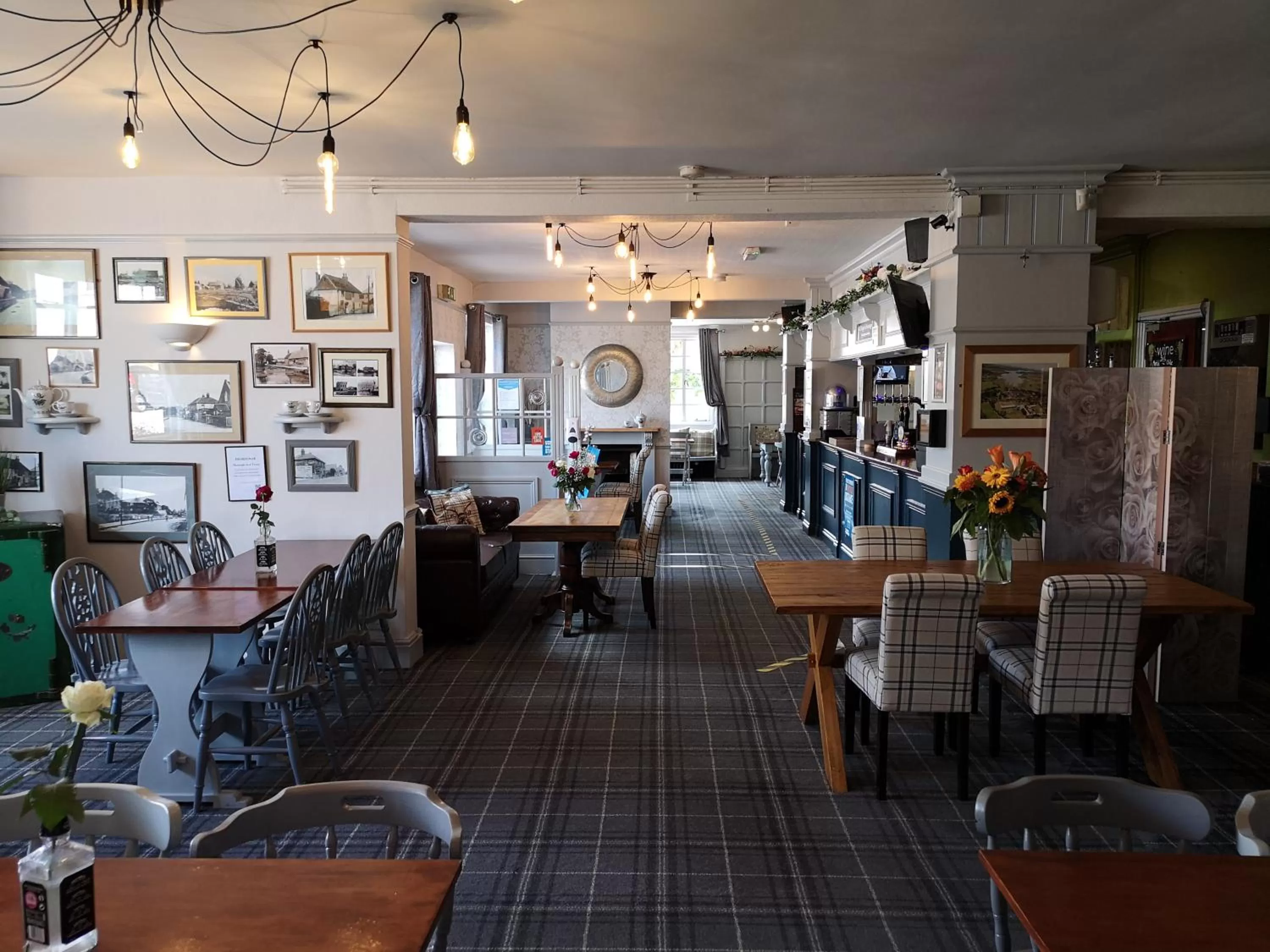 Restaurant/places to eat in Woolpack Inn