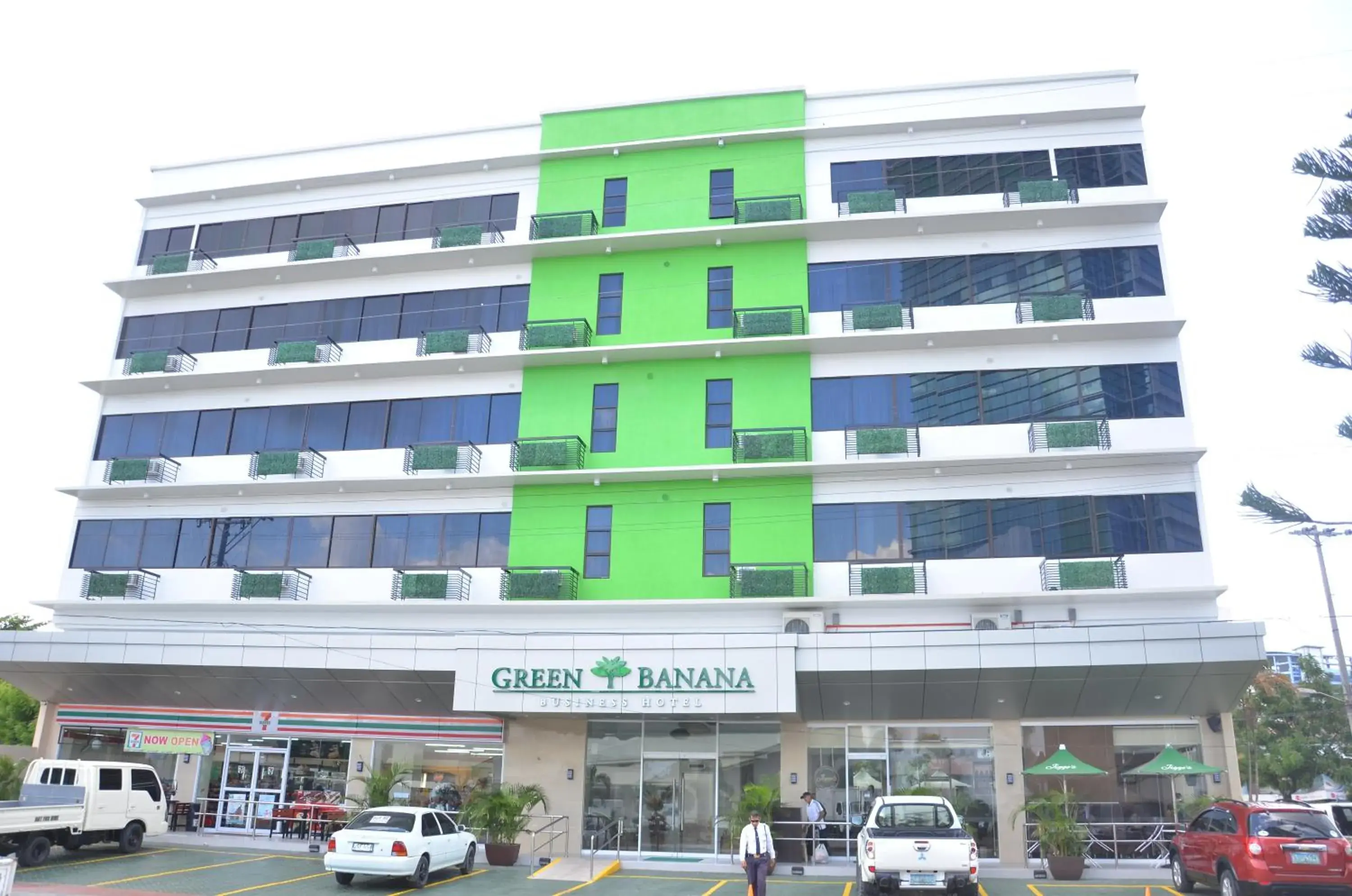 Property Building in Green Banana Business Hotel