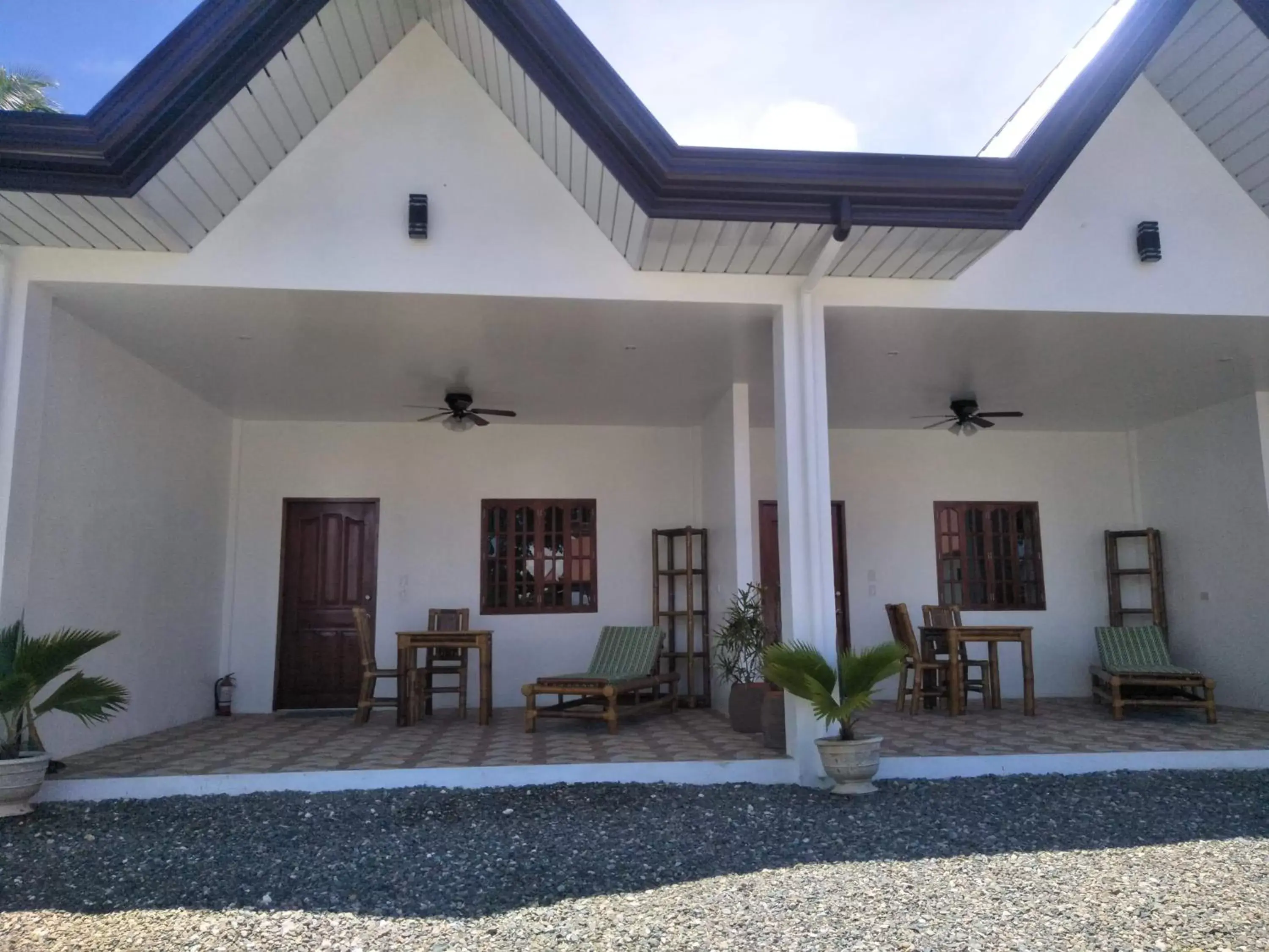 Deluxe Sea View Room with Balcony in Tauig Beach Resort Deluxe Sea View Room with Balcony in Tauig Beach Resort