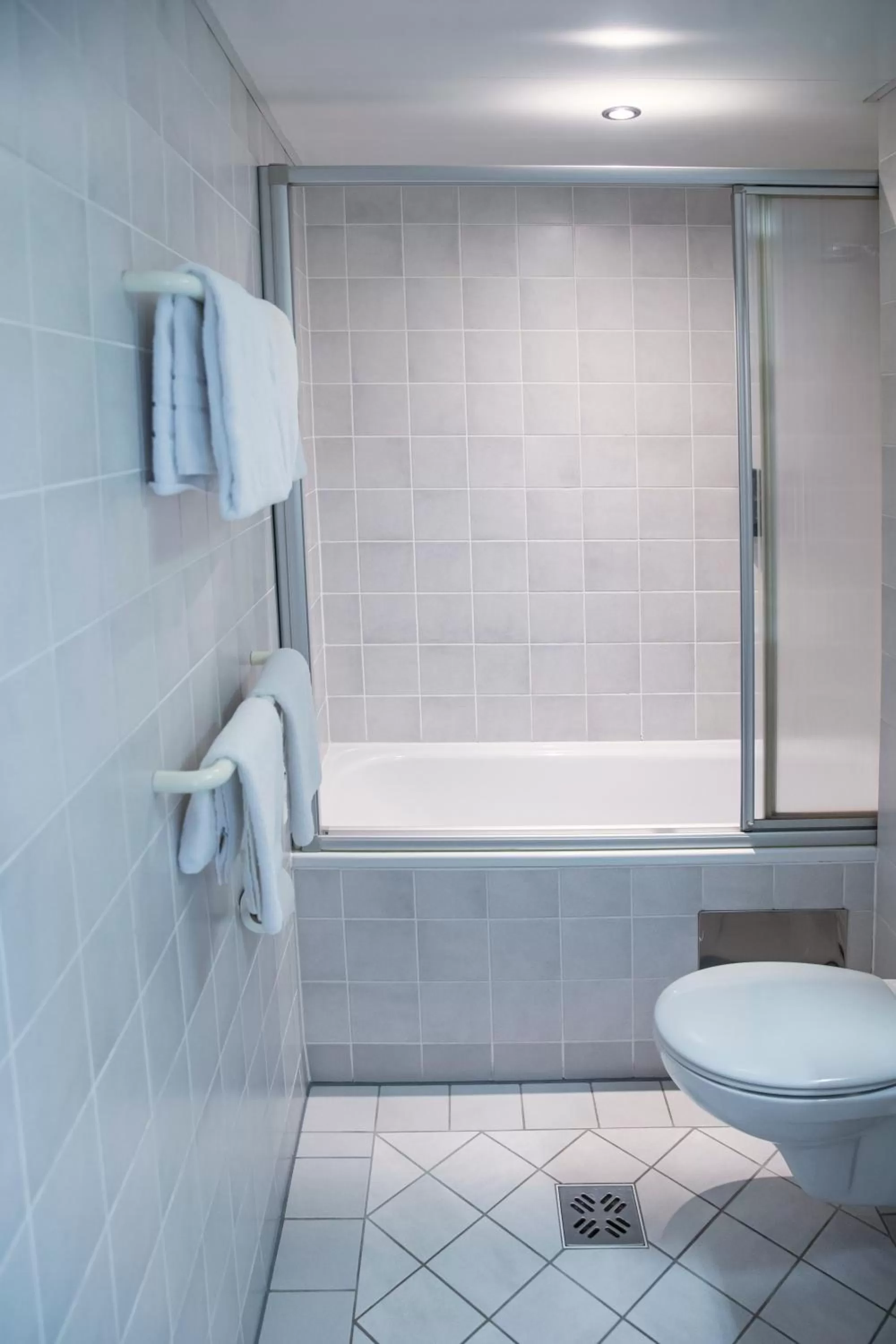 Bathroom in ACHAT Hotel Suhl