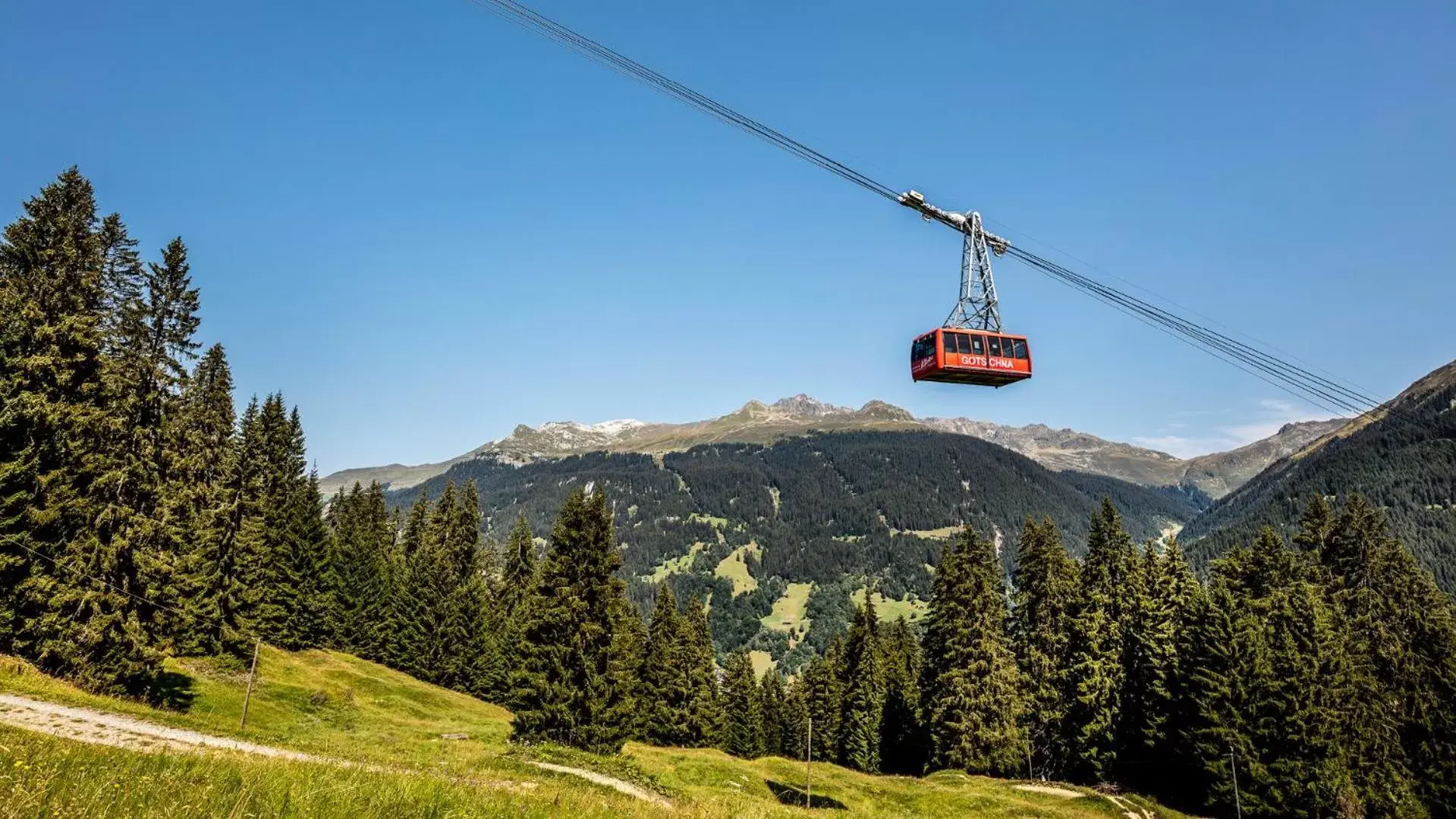 Natural landscape in Madrisa Lodge