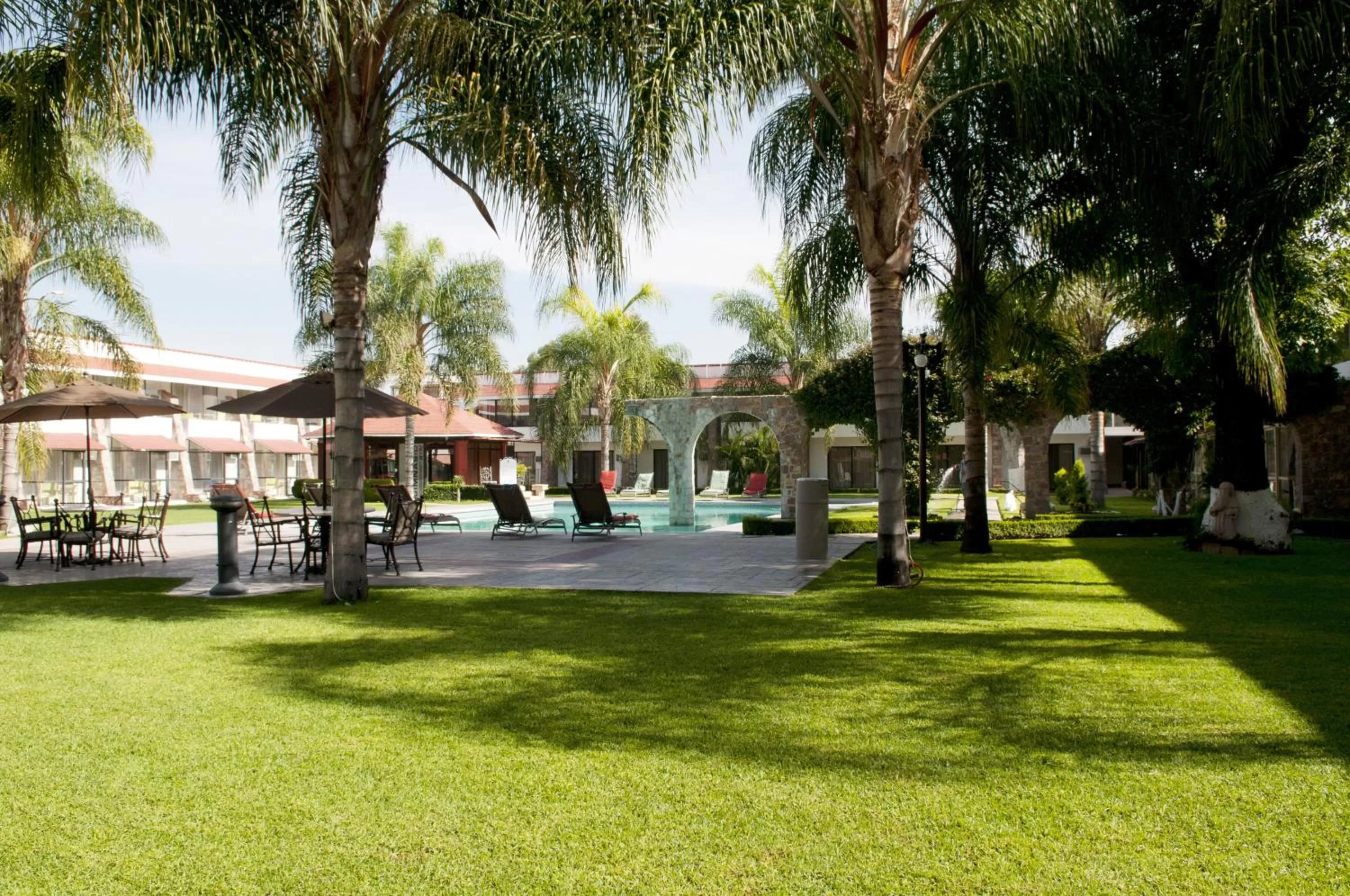 Garden in Real de Minas Poliforum