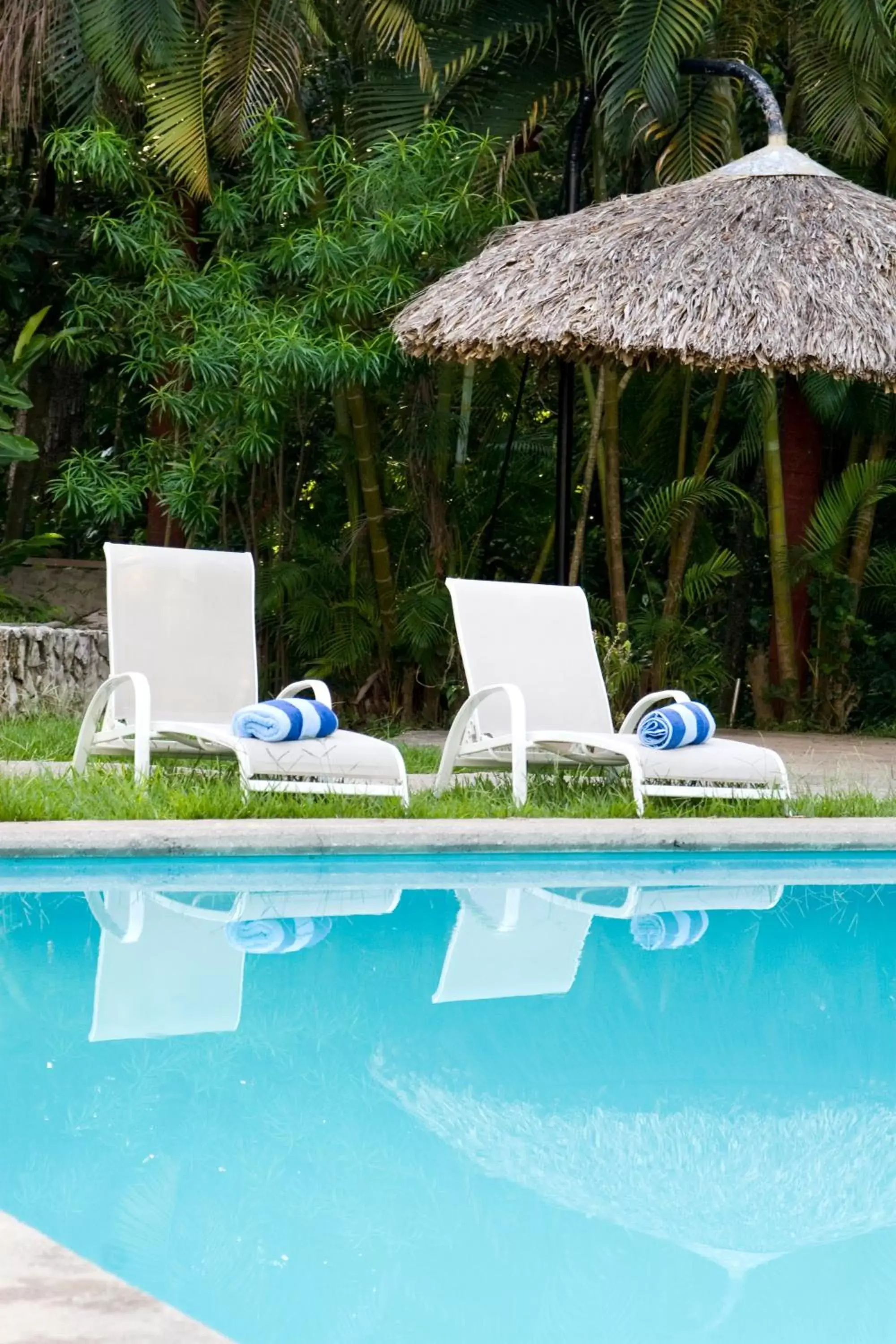 Day, Swimming Pool in Hotel Maya Palenque