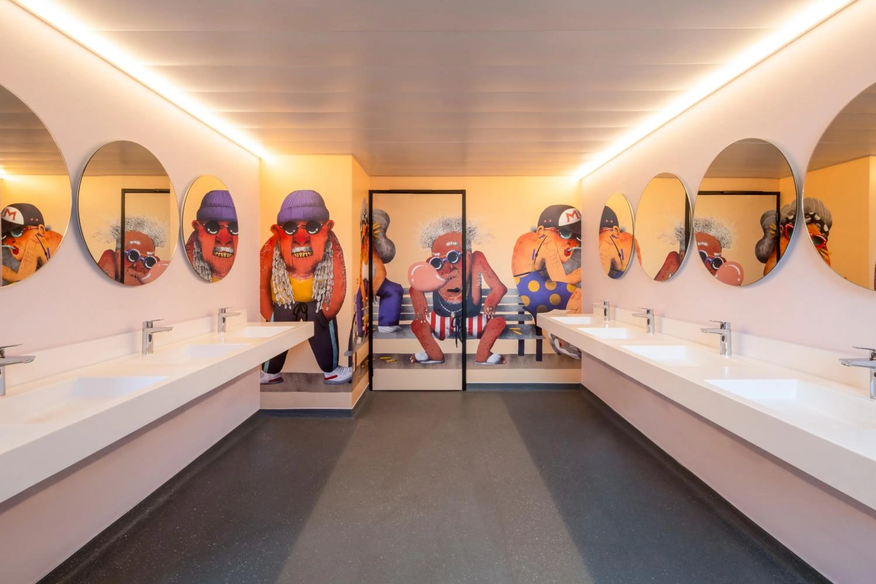 Bathroom in JO&JOE Paris Gentilly - Auberge de Jeunesse