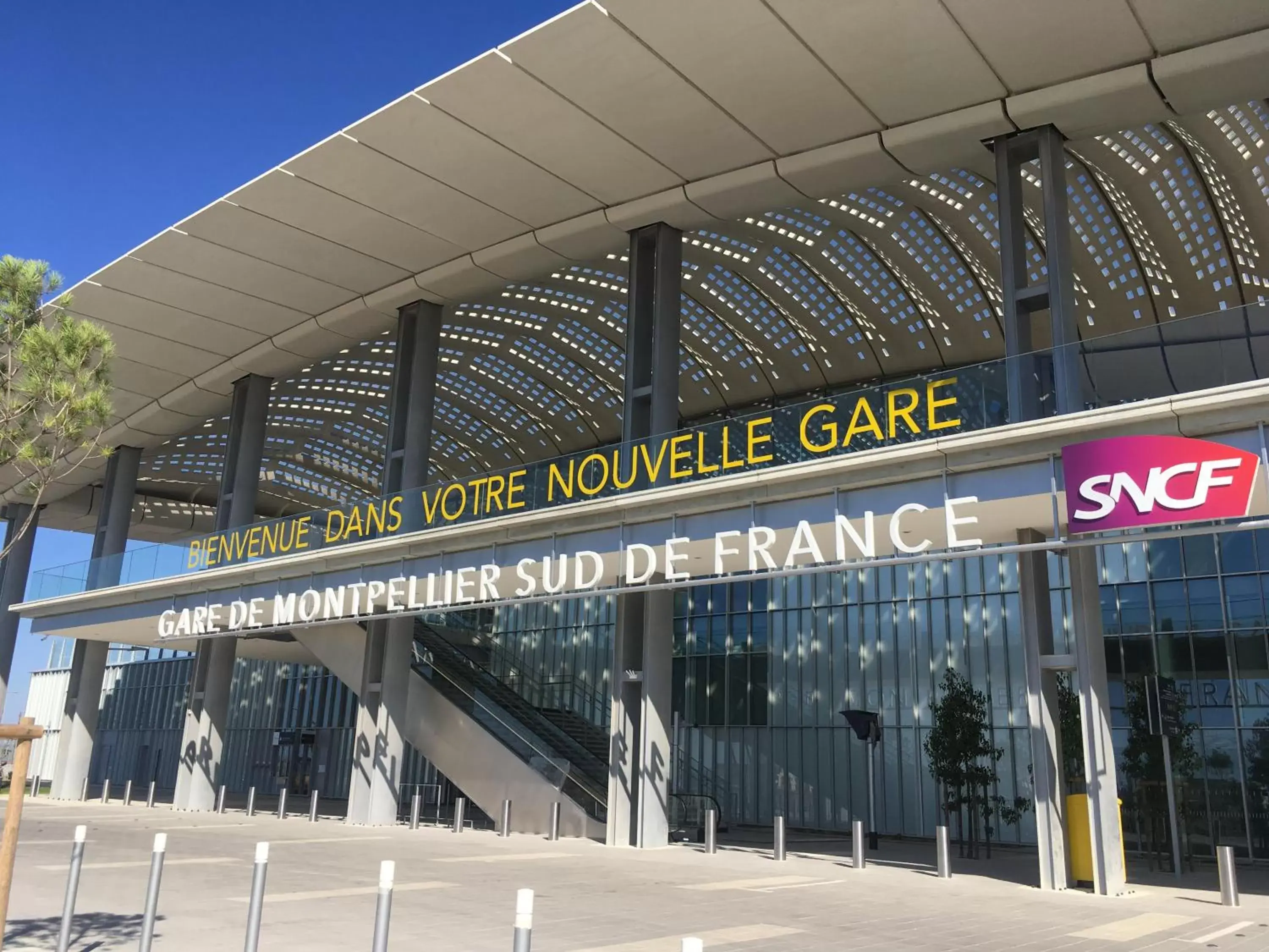 Off site, Property Building in Kyriad Montpellier Aéroport - Gare Sud de France