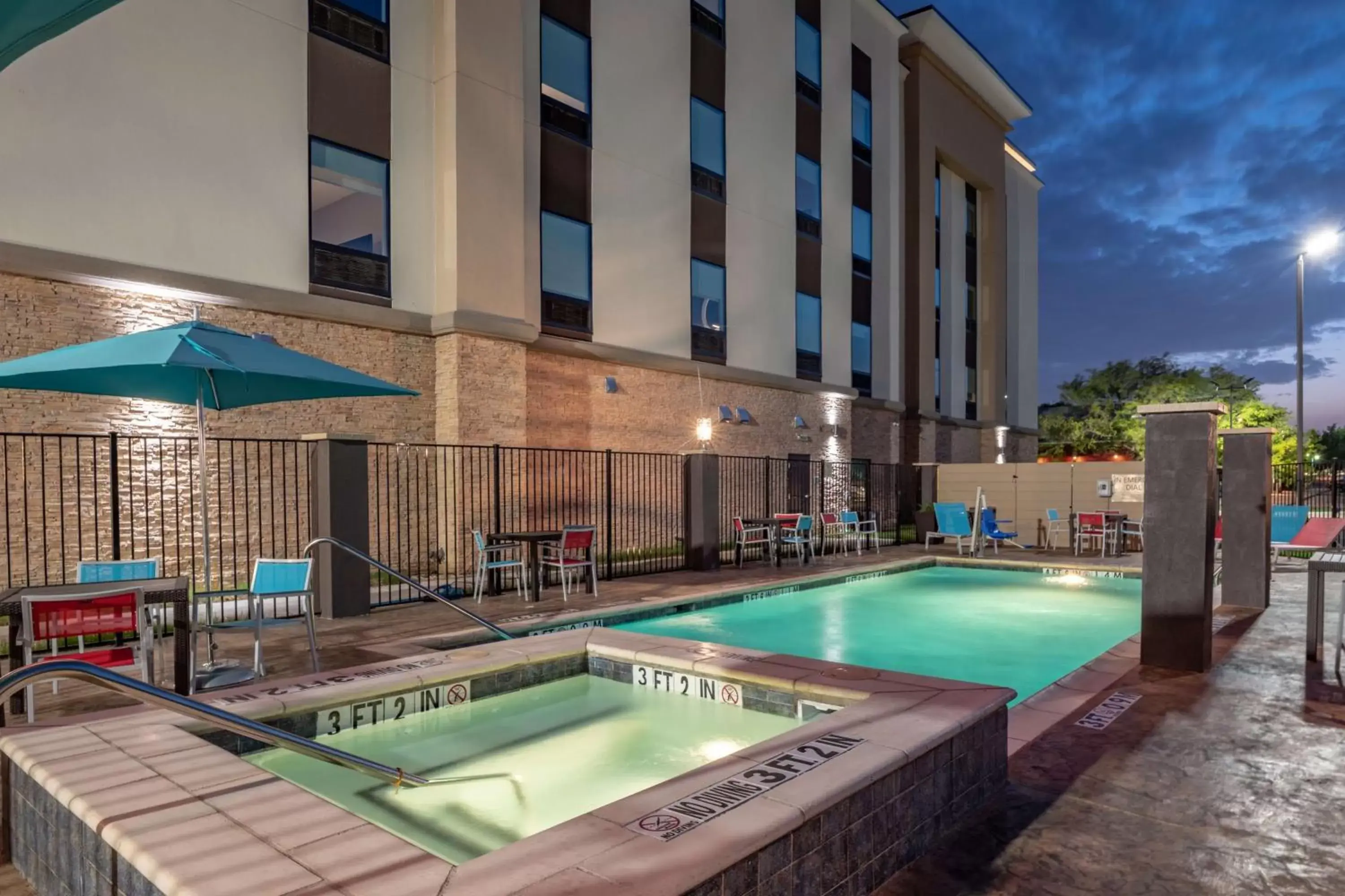 Pool view, Swimming Pool in Hampton Inn & Suites Dallas/Plano Central