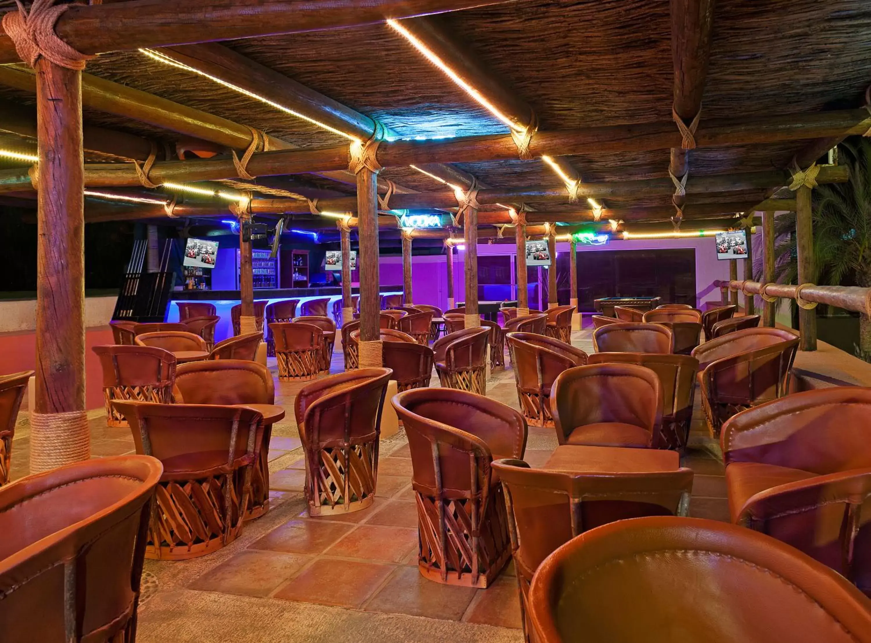 Lounge or bar in Loreto Bay Golf & Sea at Baja Lounge or bar in Loreto Bay Golf & Sea at Baja