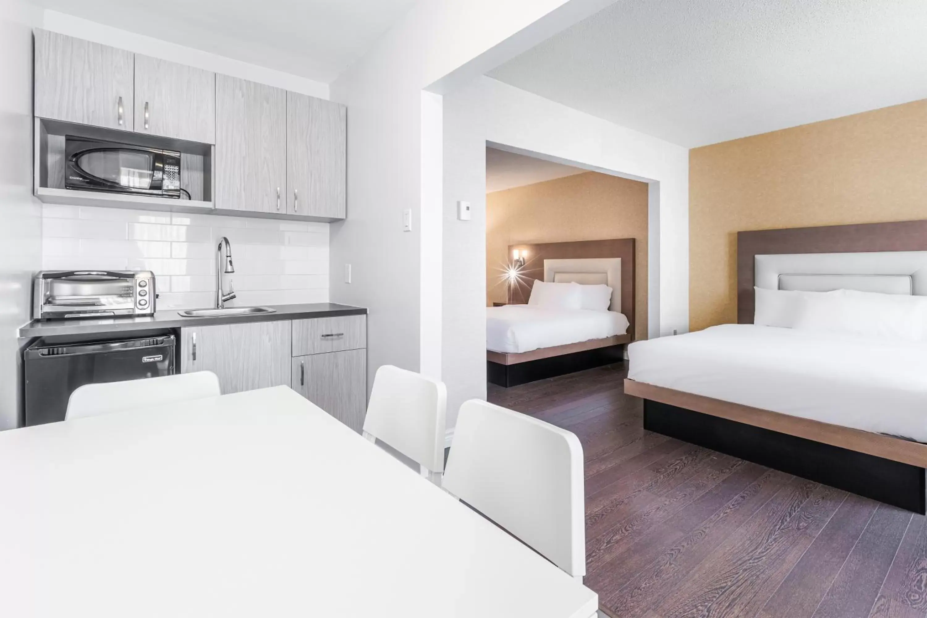 TV and multimedia, Bed in Hotel Universel TV and multimedia, Bed in Hotel Universel