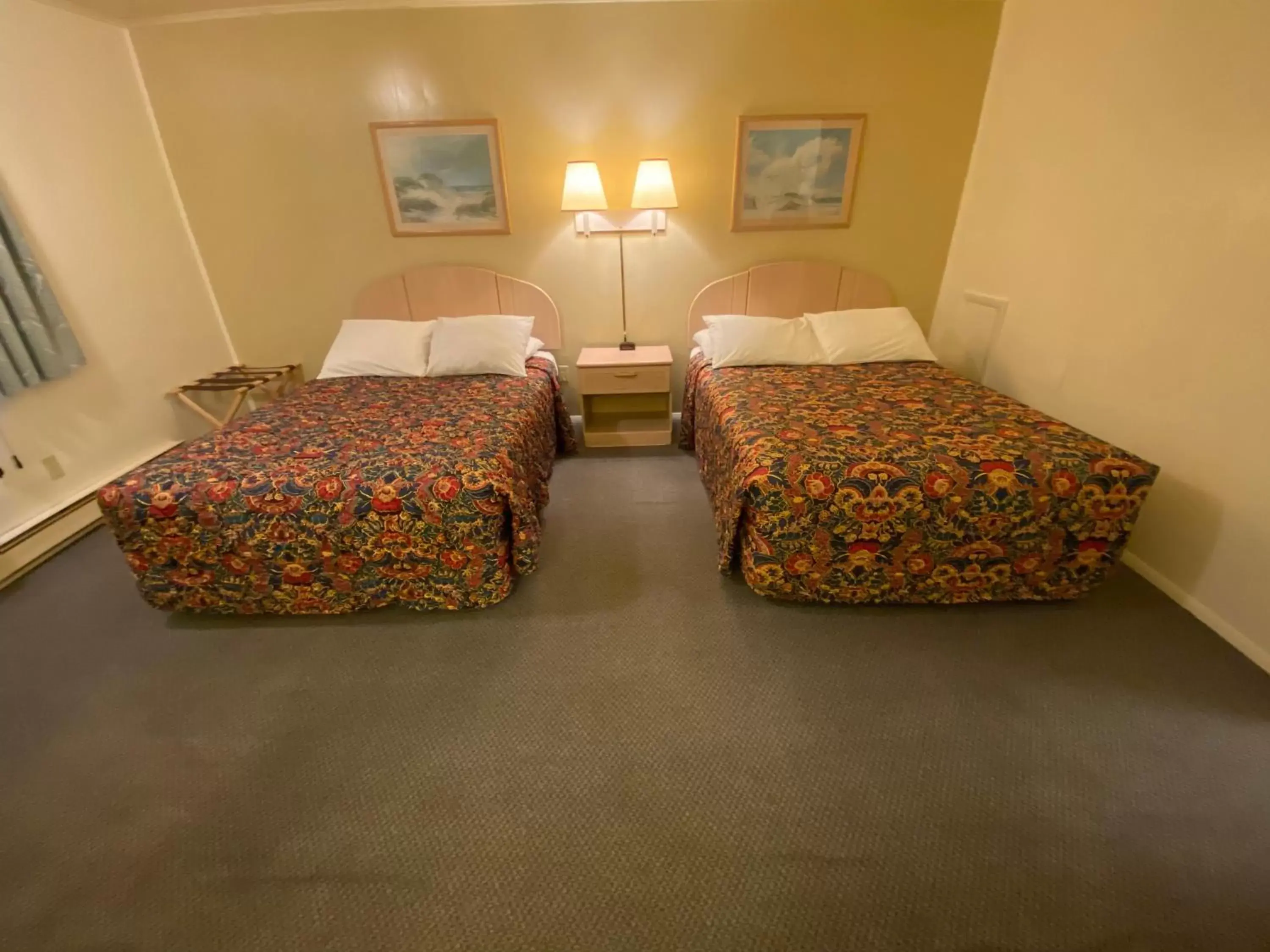 Bed in Birchwood inn Bed in Birchwood inn