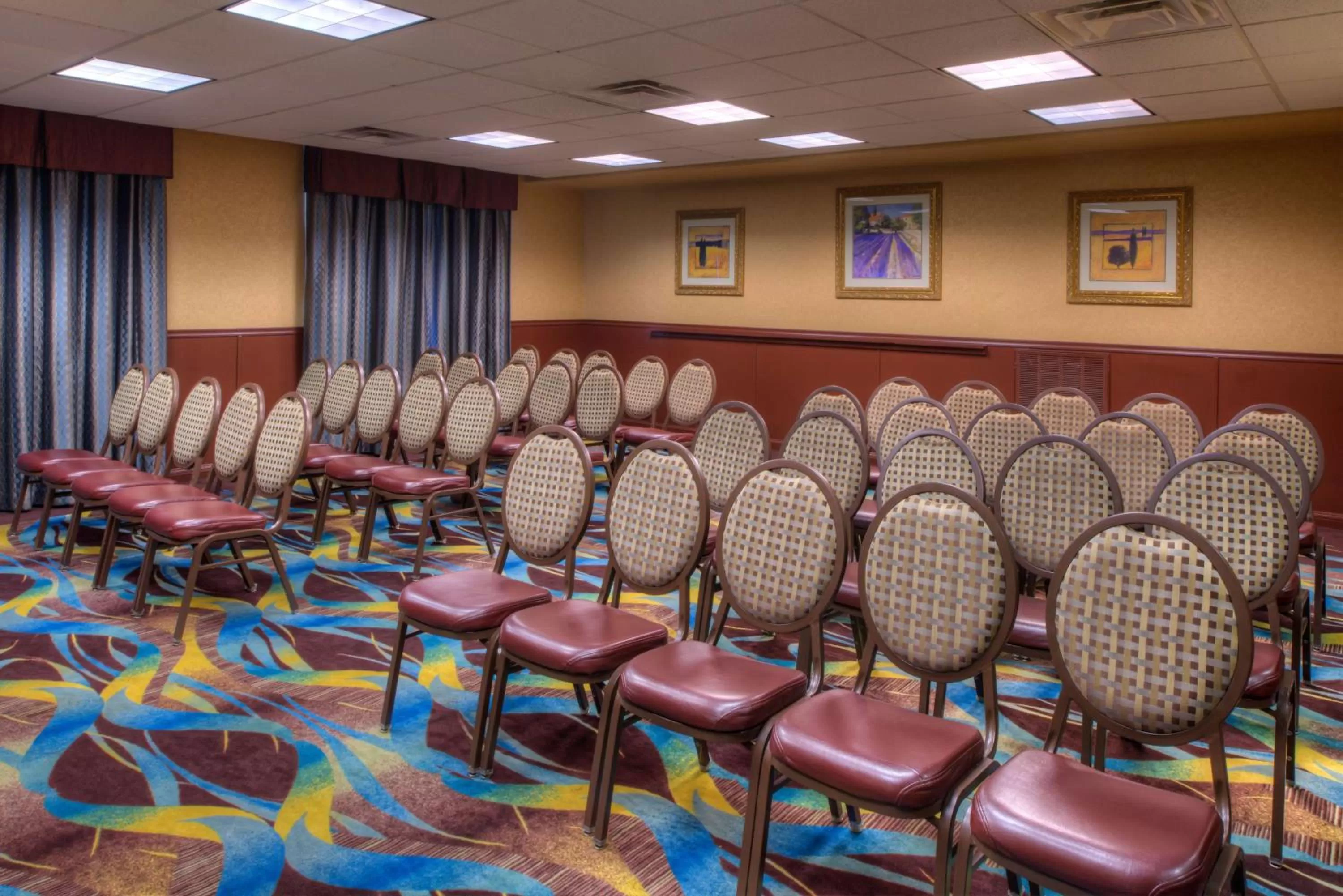 Meeting/conference room in Hampton Inn & Suites Ontario