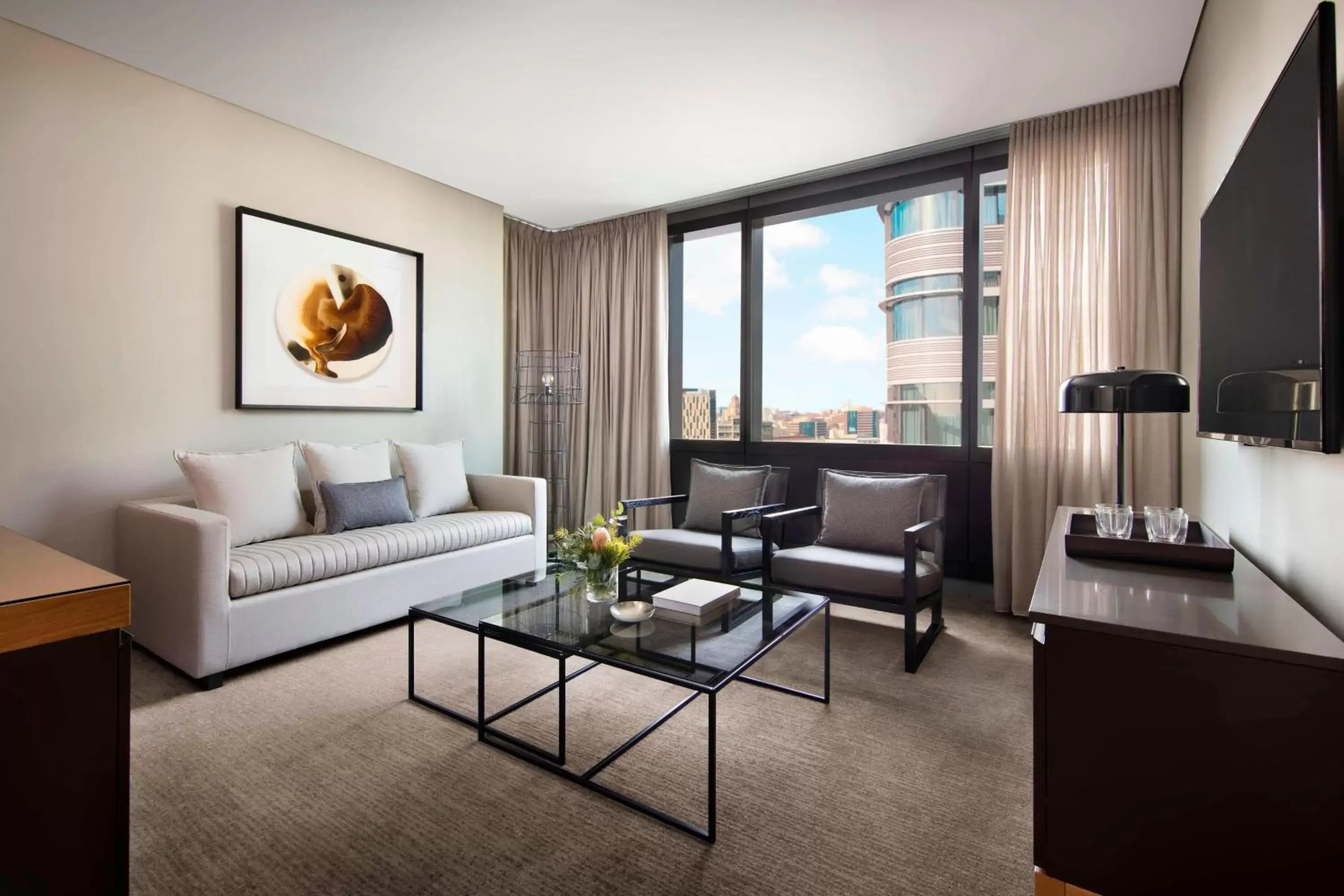 Living room, Seating Area in Four Points by Sheraton Sydney, Central Park