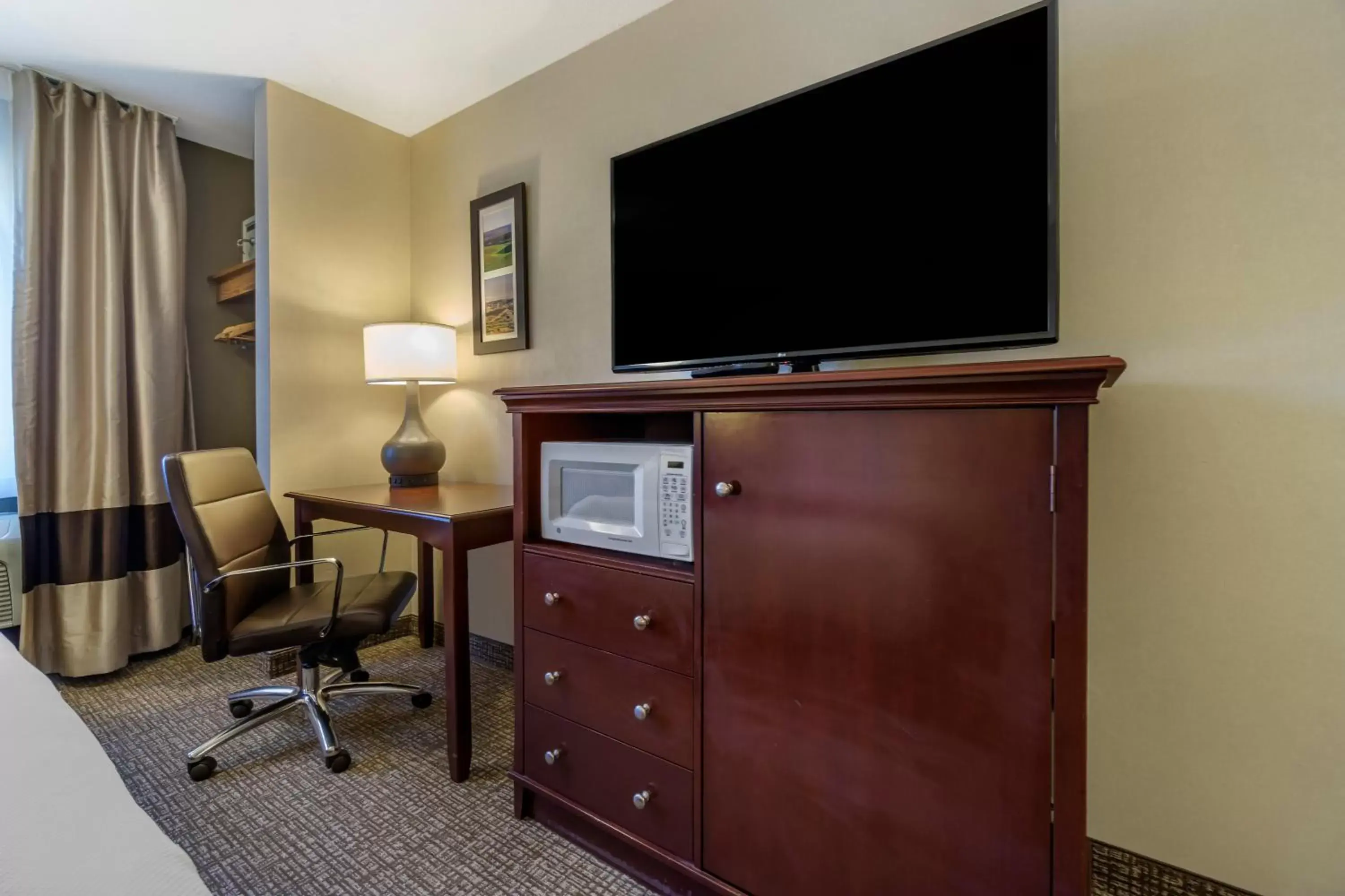 Queen Room - Accessible/Non-Smoking in Comfort Inn Kennewick Richland