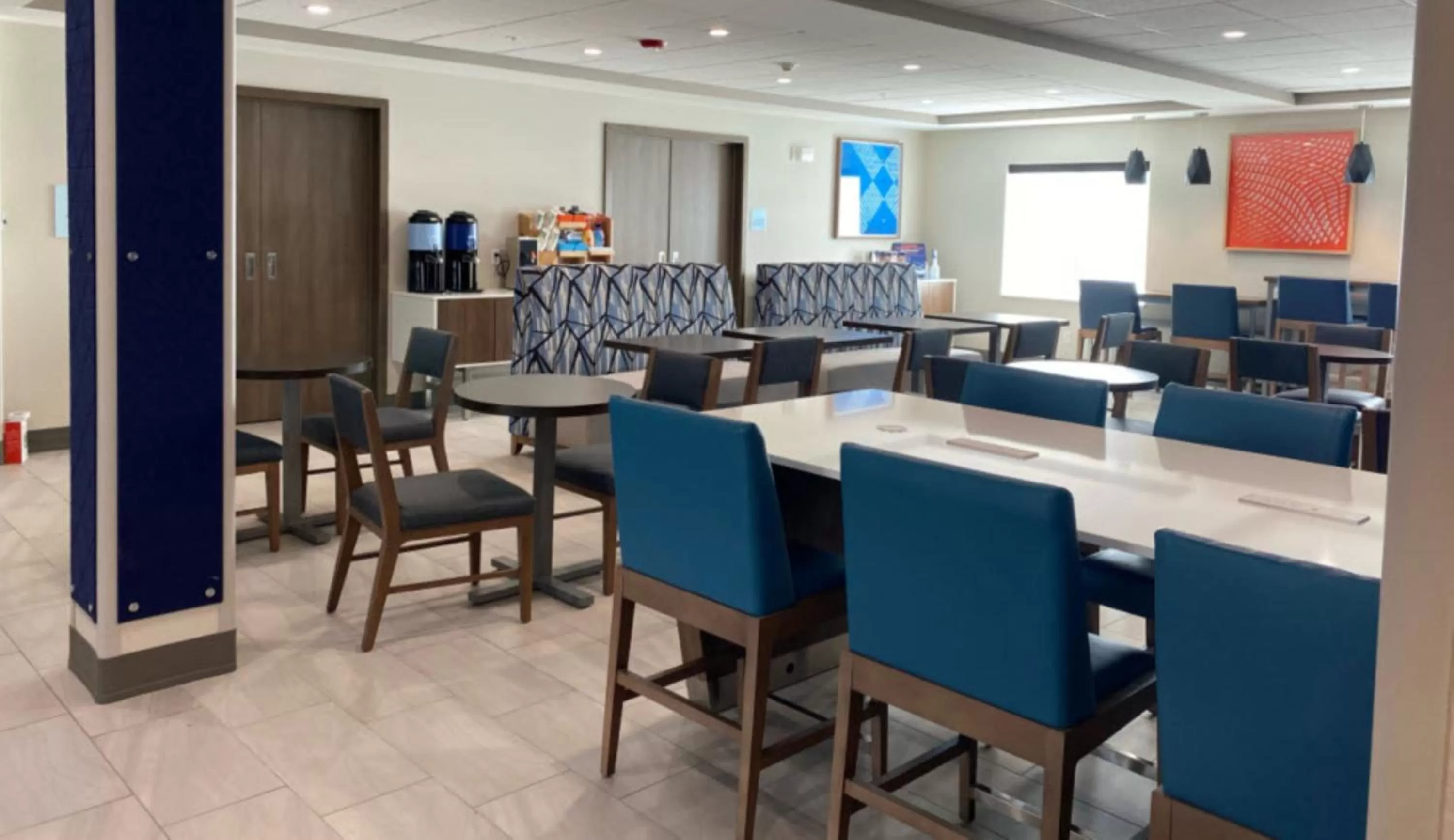 Breakfast in Holiday Inn Express Hotel & Suites Grand Junction by IHG