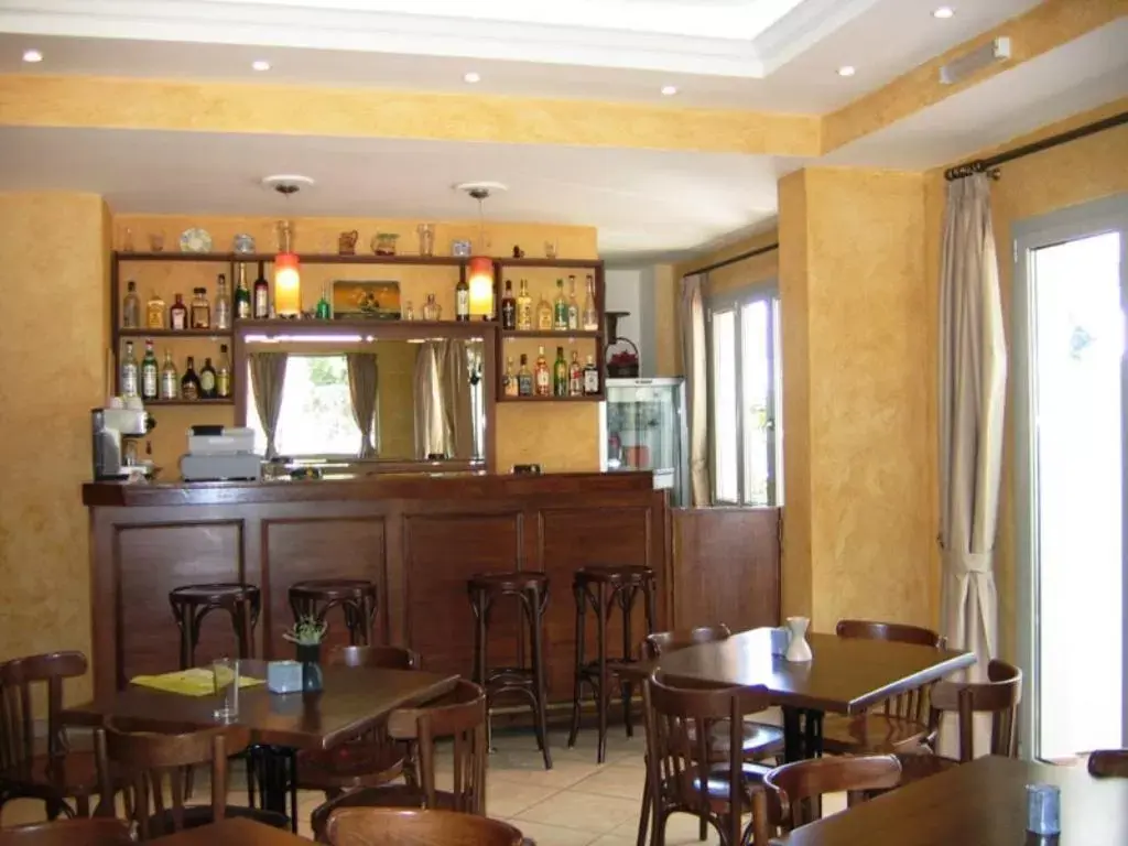 Lounge or bar, Lounge/Bar in IKAROS Hotel