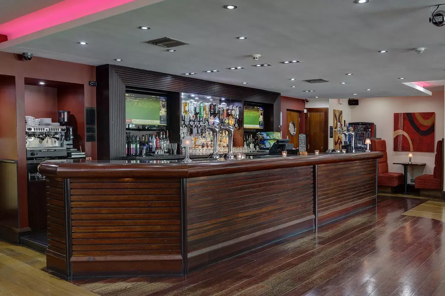 Lounge or bar in Best Western The Hilcroft Hotel West Lothian