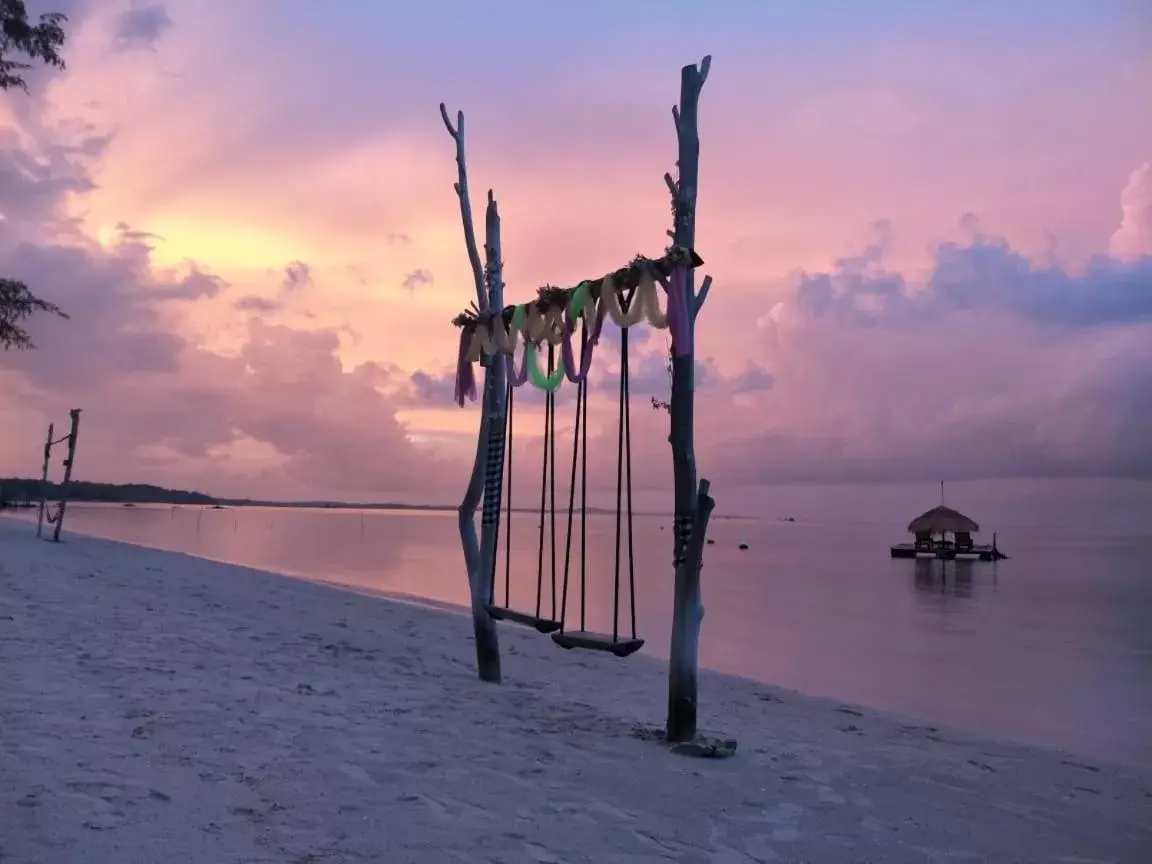 Beach, Sunrise/Sunset in Madu Tiga Beach & Resort