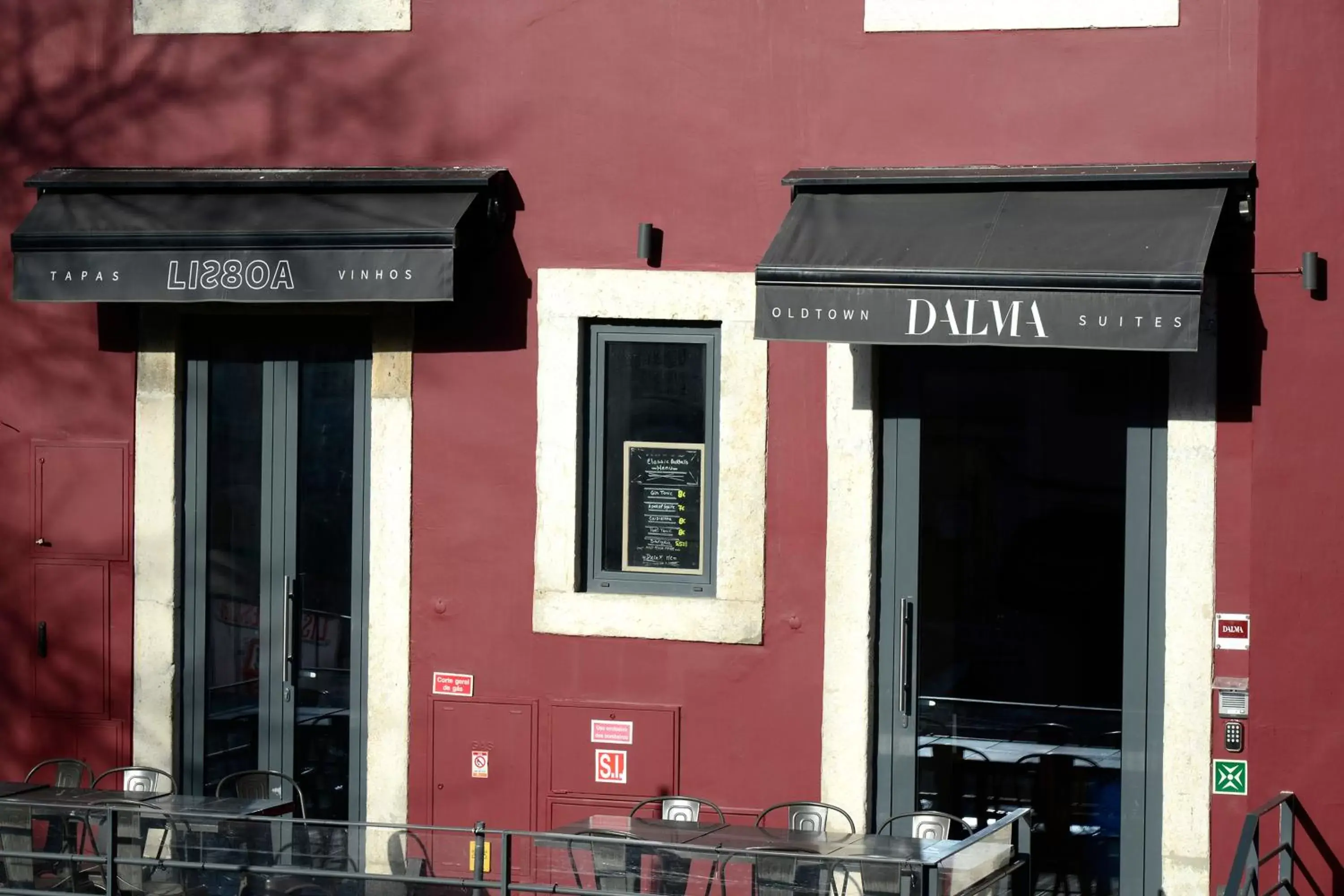 Facade/entrance in Dalma Old Town Suites