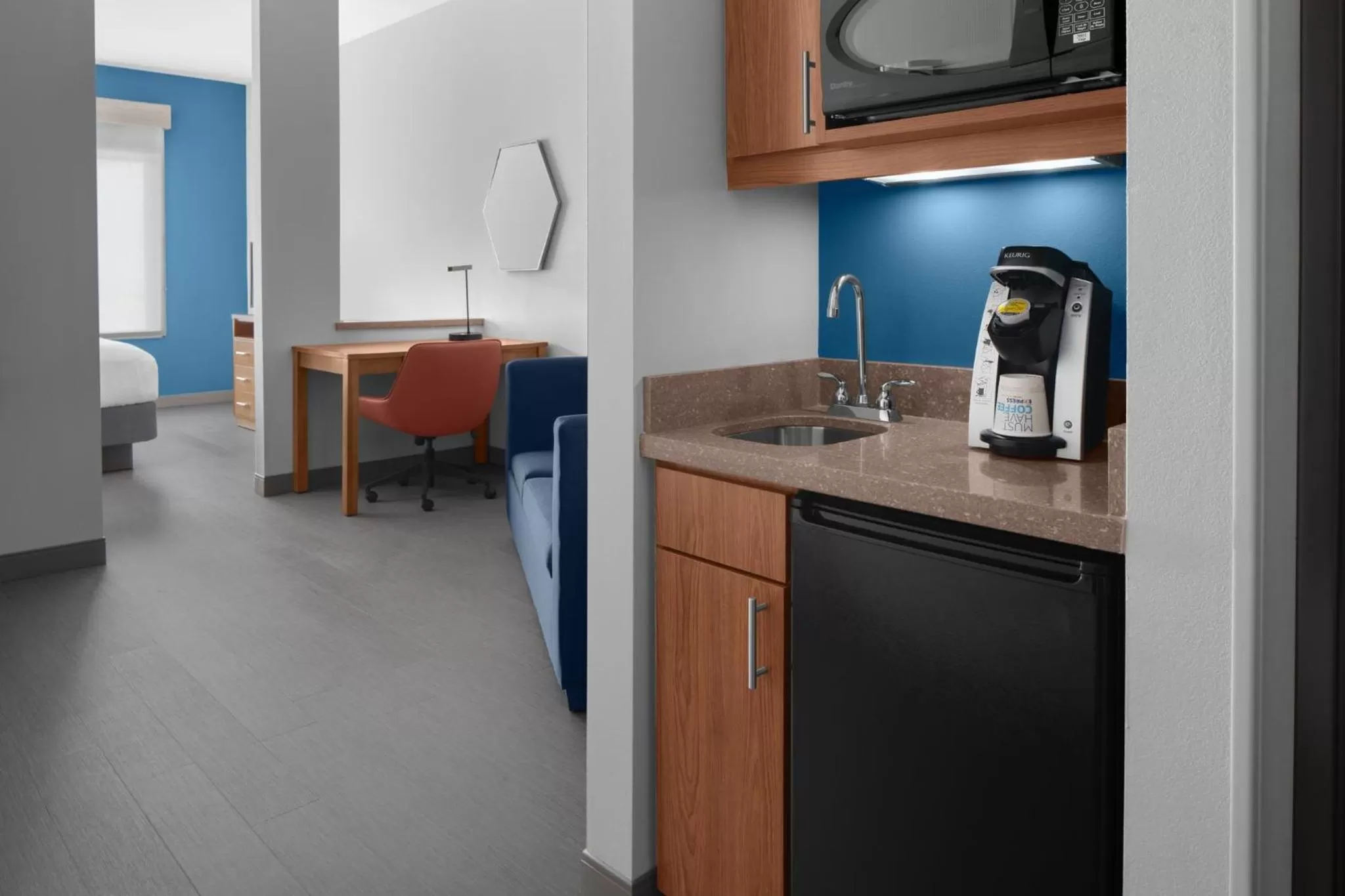 Photo of the whole room in Holiday Inn Express & Suites Midland South I-20 by IHG