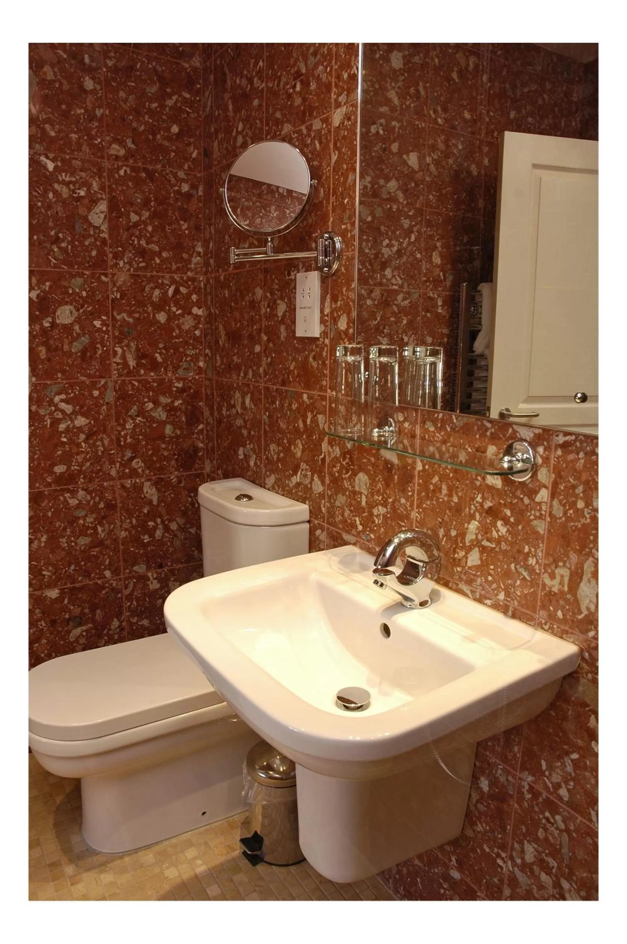 Bathroom in The Kings Arms