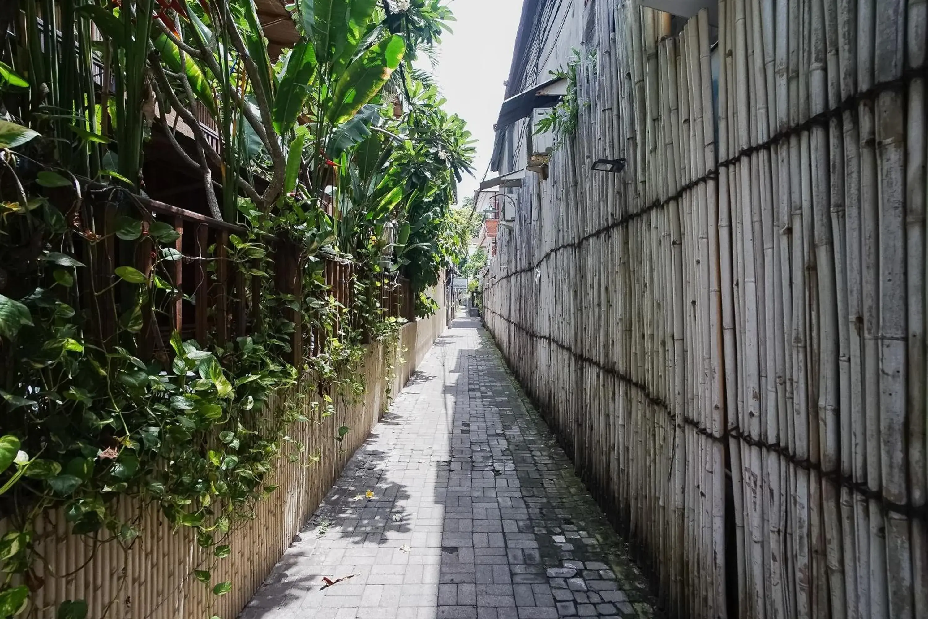 Street view in City Garden Bali Dwipa Hotel