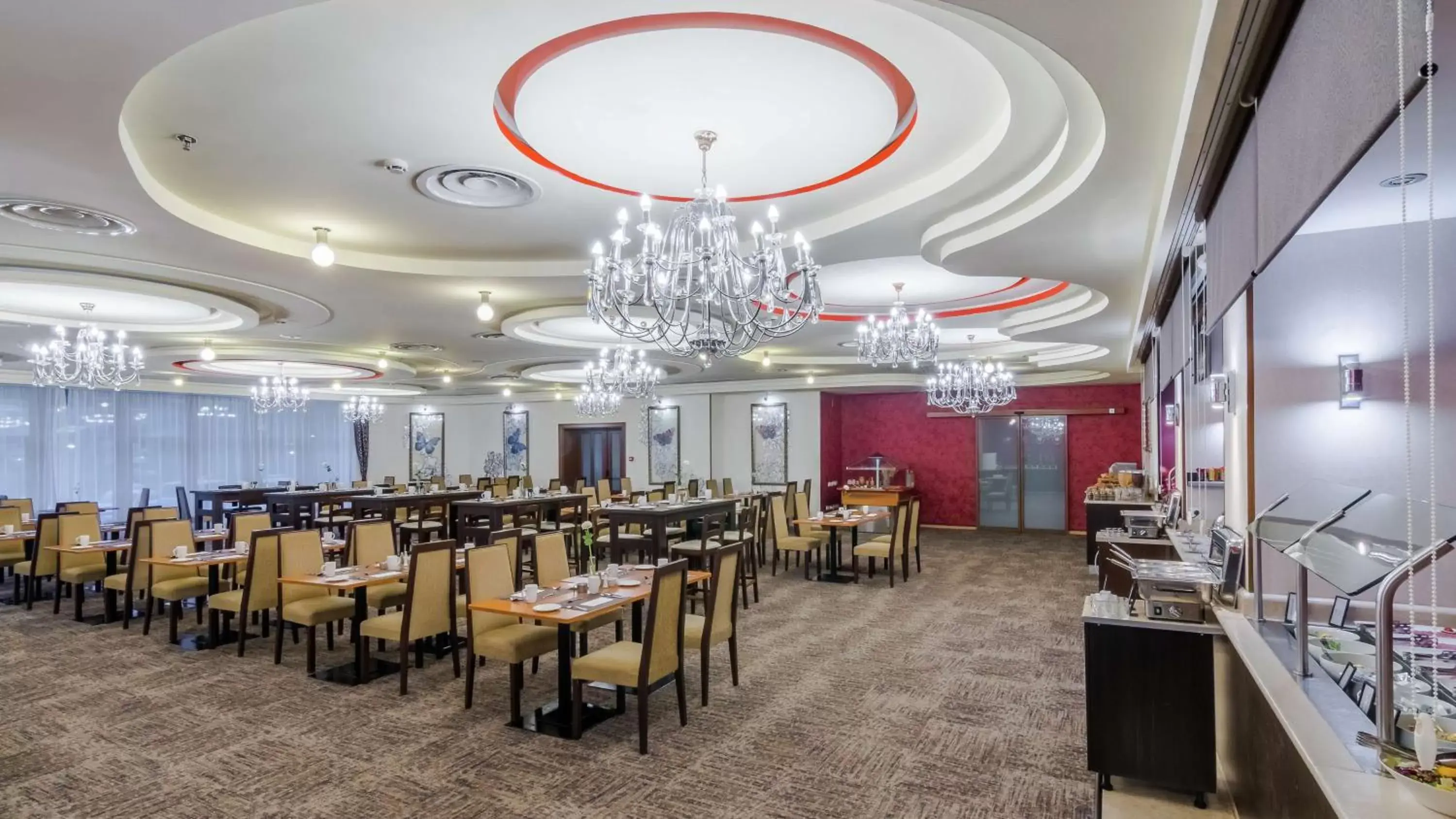 Dining area, Restaurant/Places to Eat in Hilton Sibiu