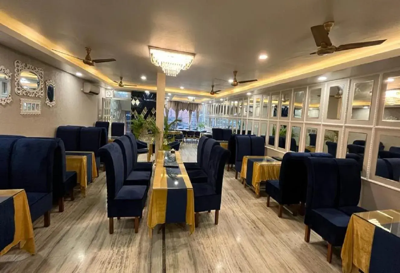 Property building in HOTEL ANAND Property building in HOTEL ANAND