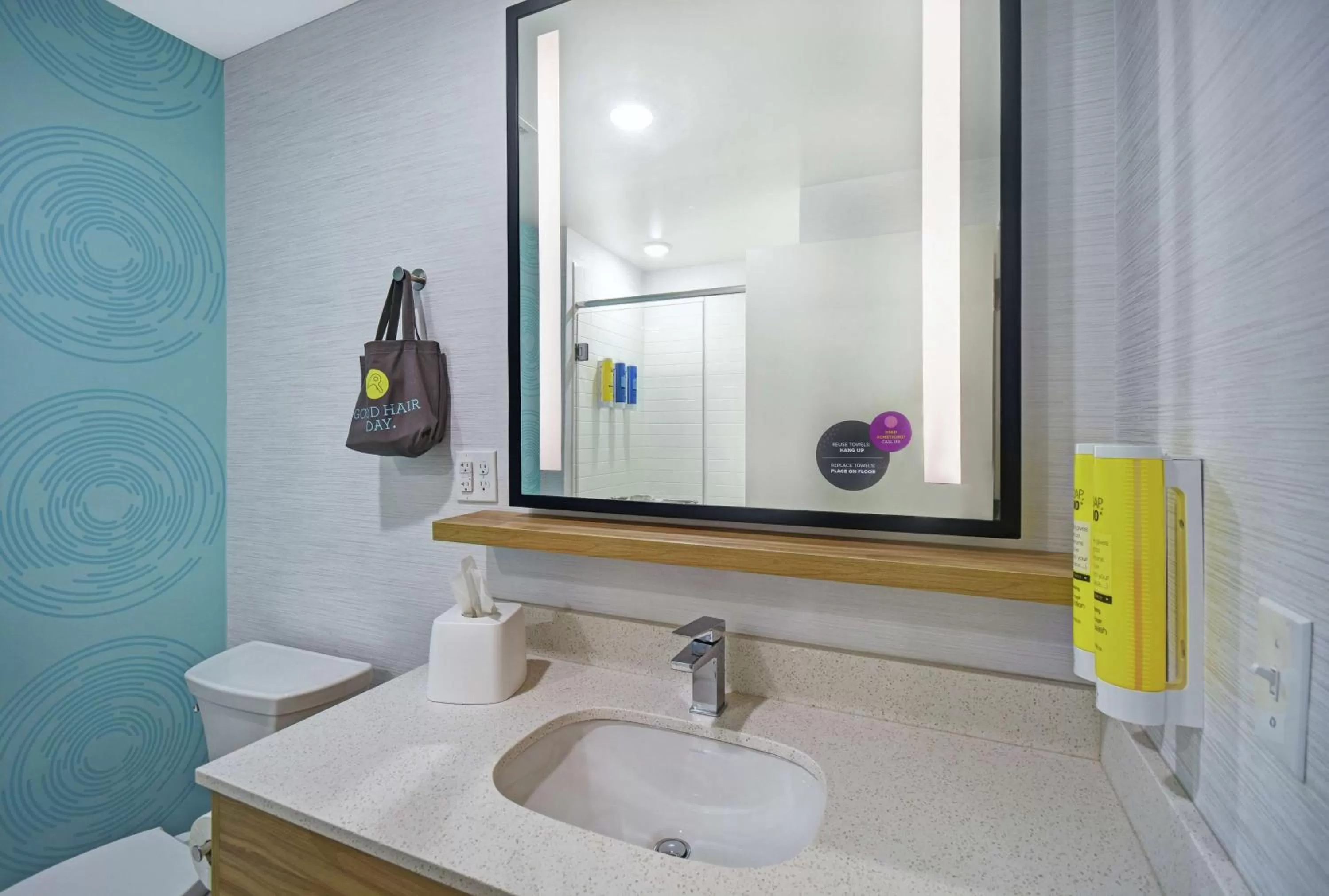 Bathroom in Tru By Hilton Grand Rapids Airport