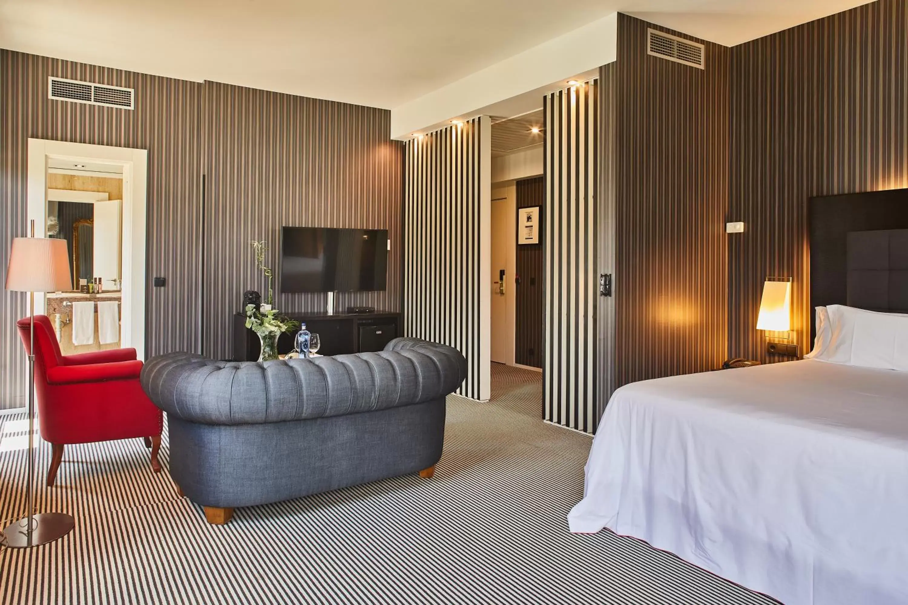 Bed, Room Photo in Silken Gran hotel Durango
