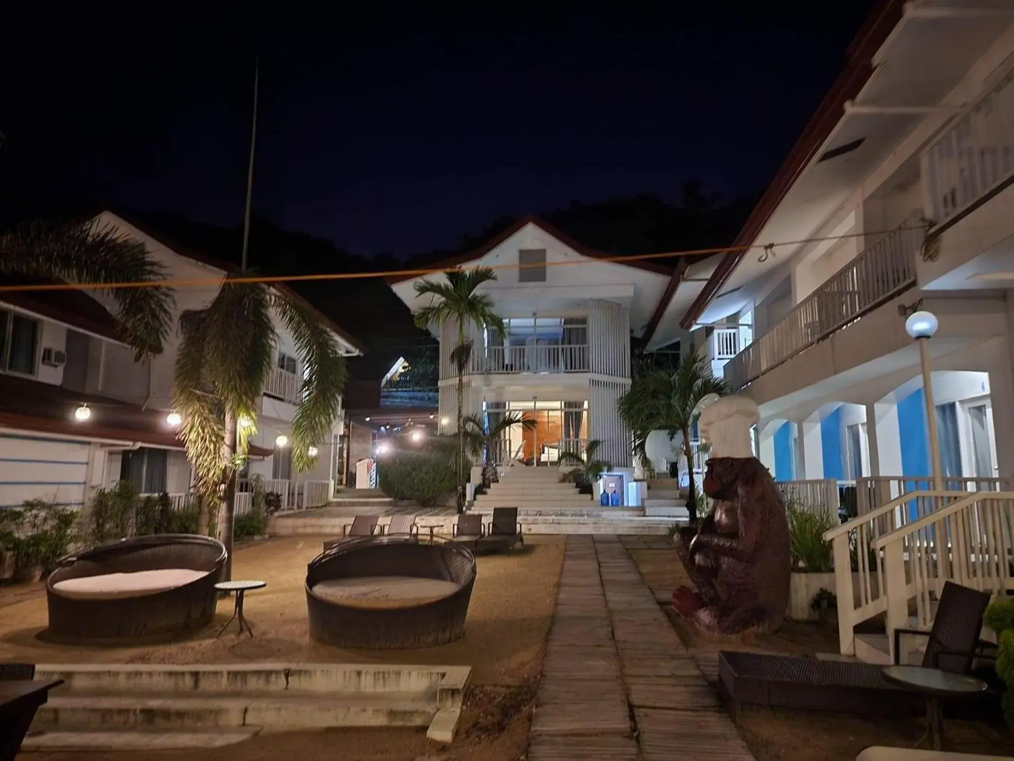 Property building in Stunning Republic Property building in Stunning Republic