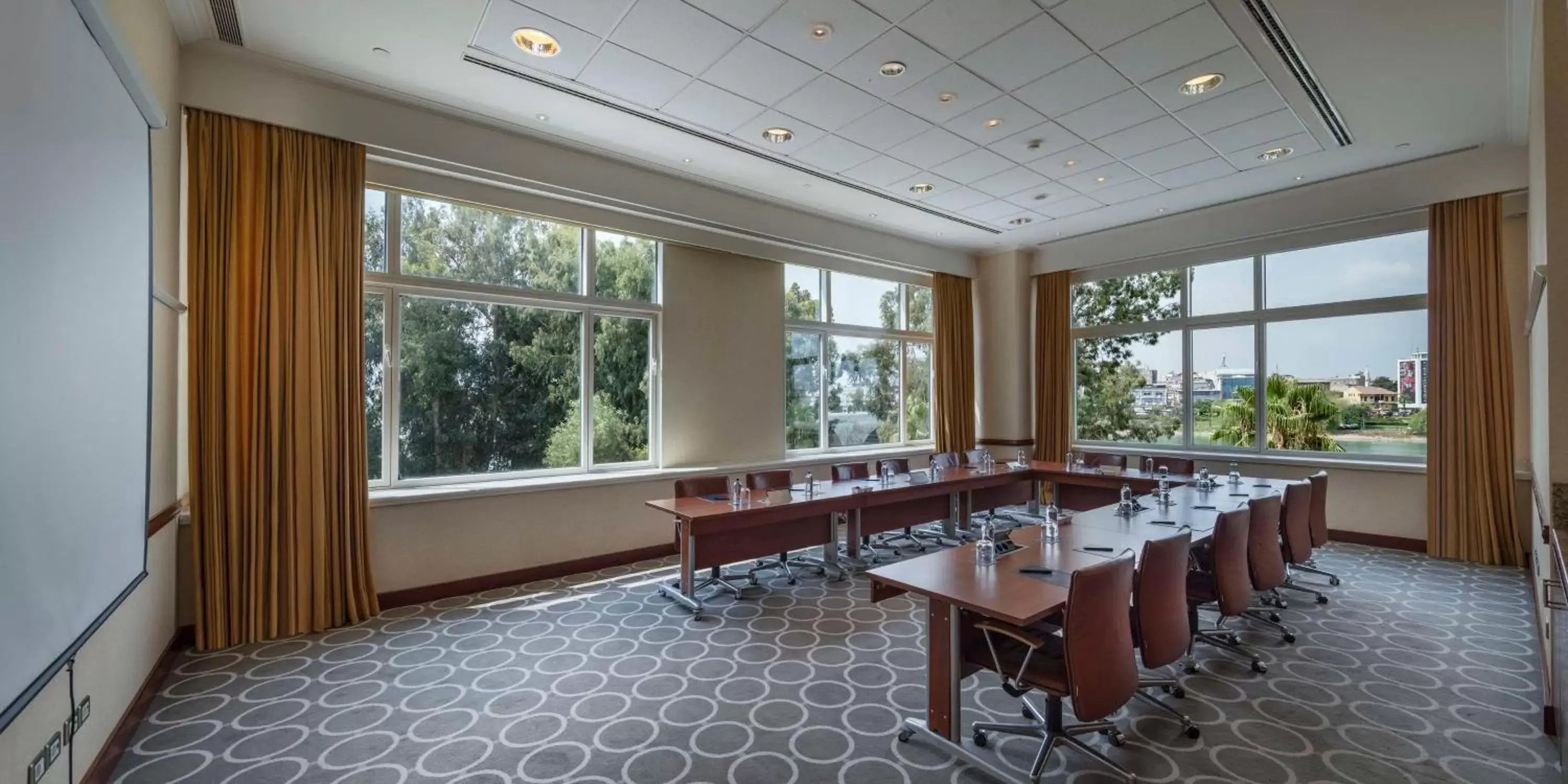 Meeting/conference room in Adana HiltonSA Hotel