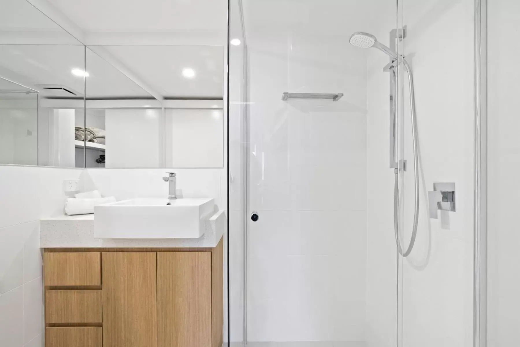 Shower, Bathroom in Kirra Palms Holiday Apartments