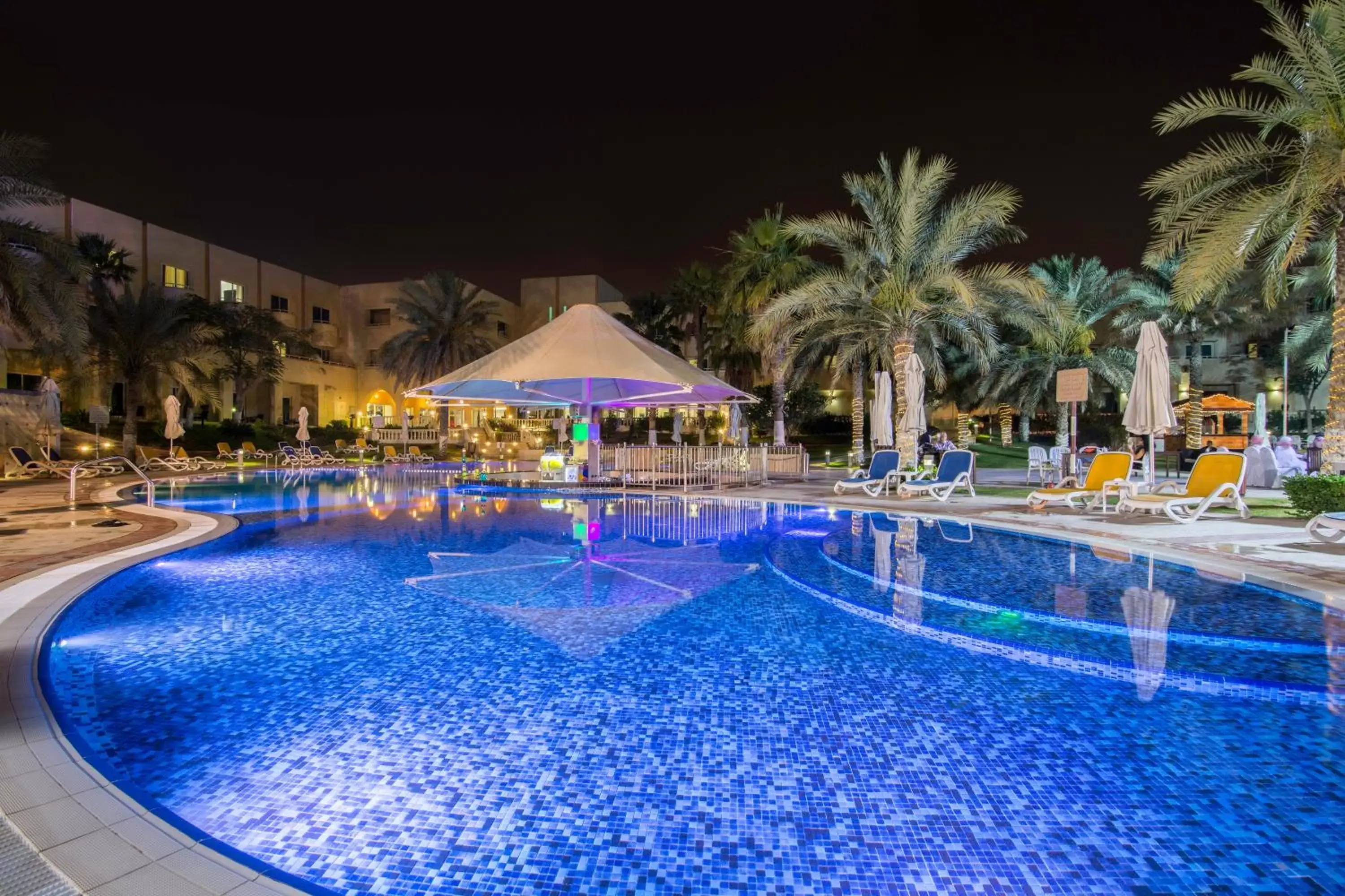 Swimming Pool in Millennium Central Al Mafraq
