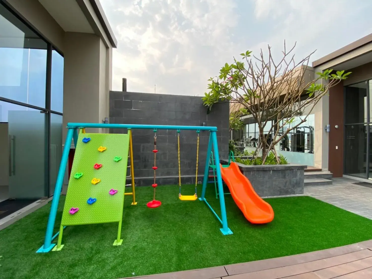 Children's Play Area in The Residence on Thonglor by UHG