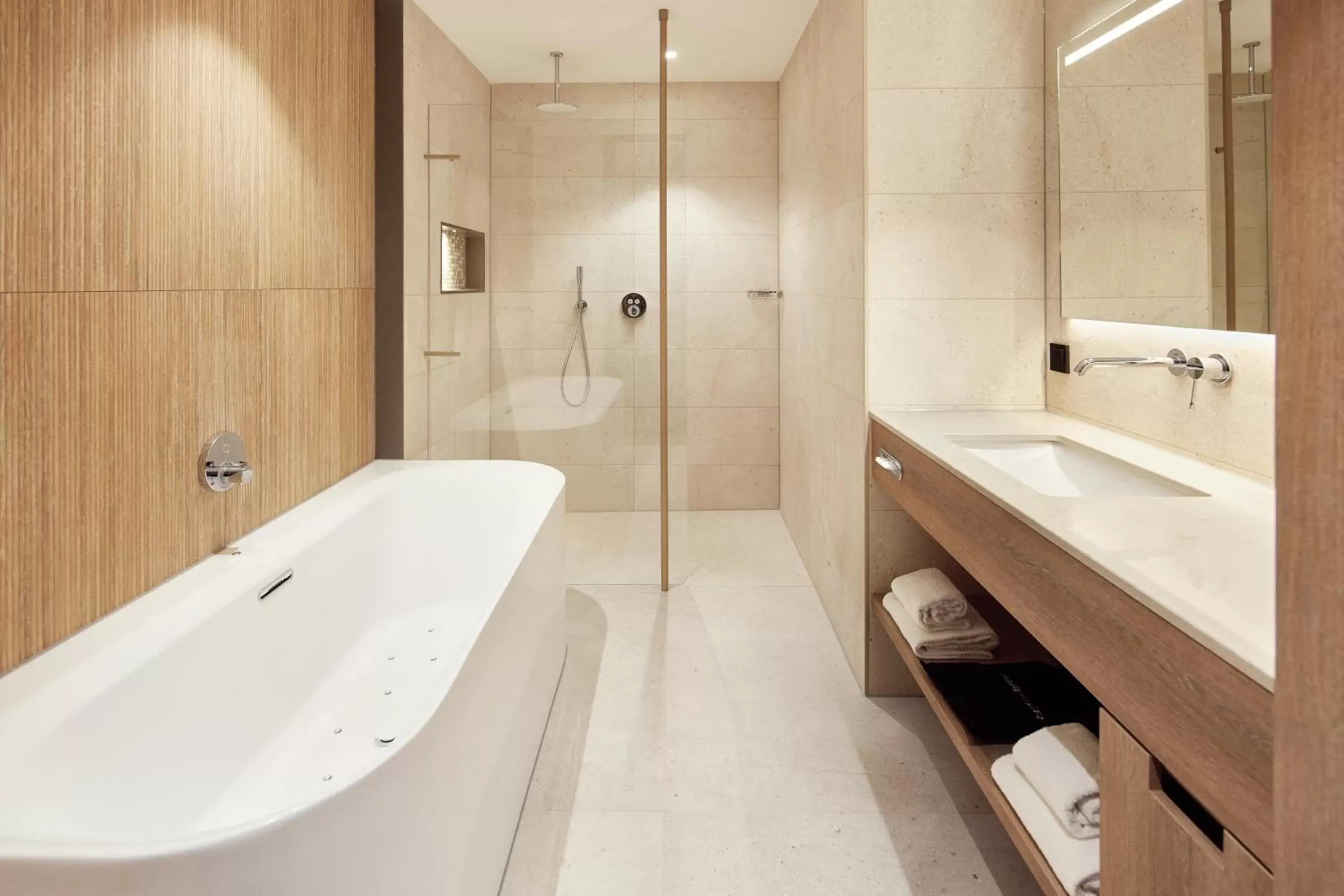 Deluxe Double Room with Garden View in Van der Valk Hotel Sneek Deluxe Double Room with Garden View in Van der Valk Hotel Sneek