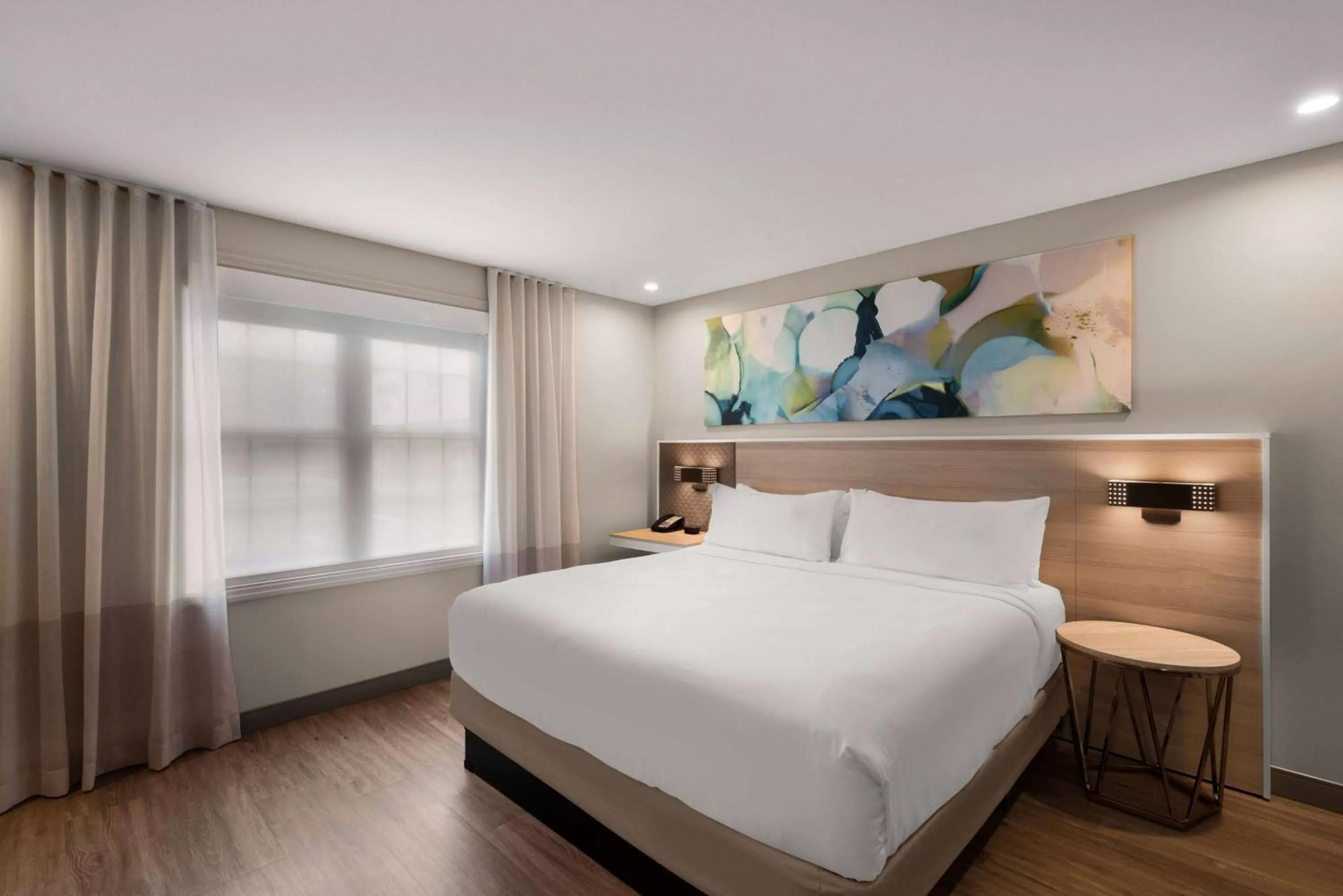 Photo of the whole room, Bed in Wyndham Garden Galena Hotel & Day Spa