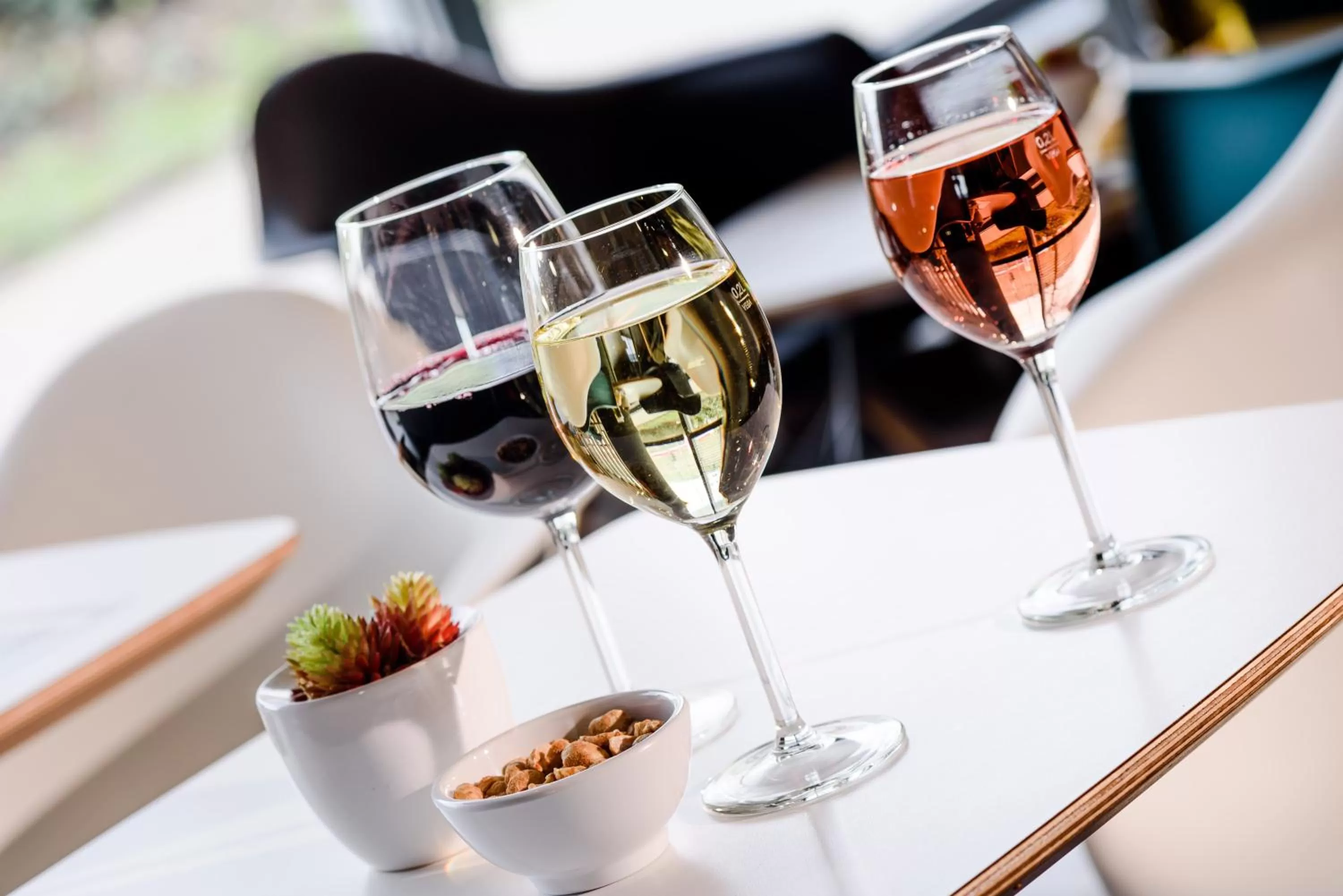 Lounge or bar in ibis Hotel Würzburg City