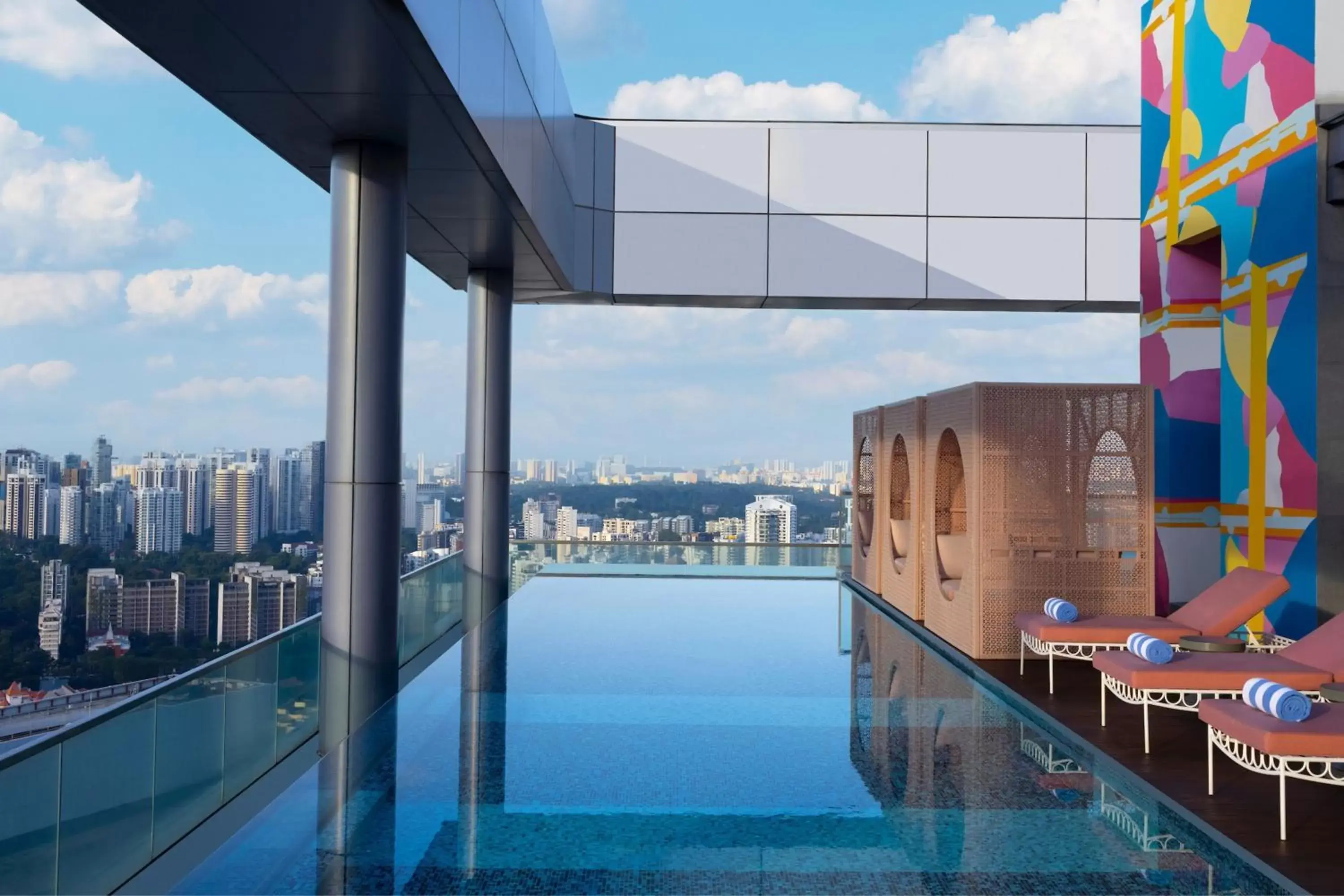 Swimming pool in Courtyard by Marriott Singapore Novena