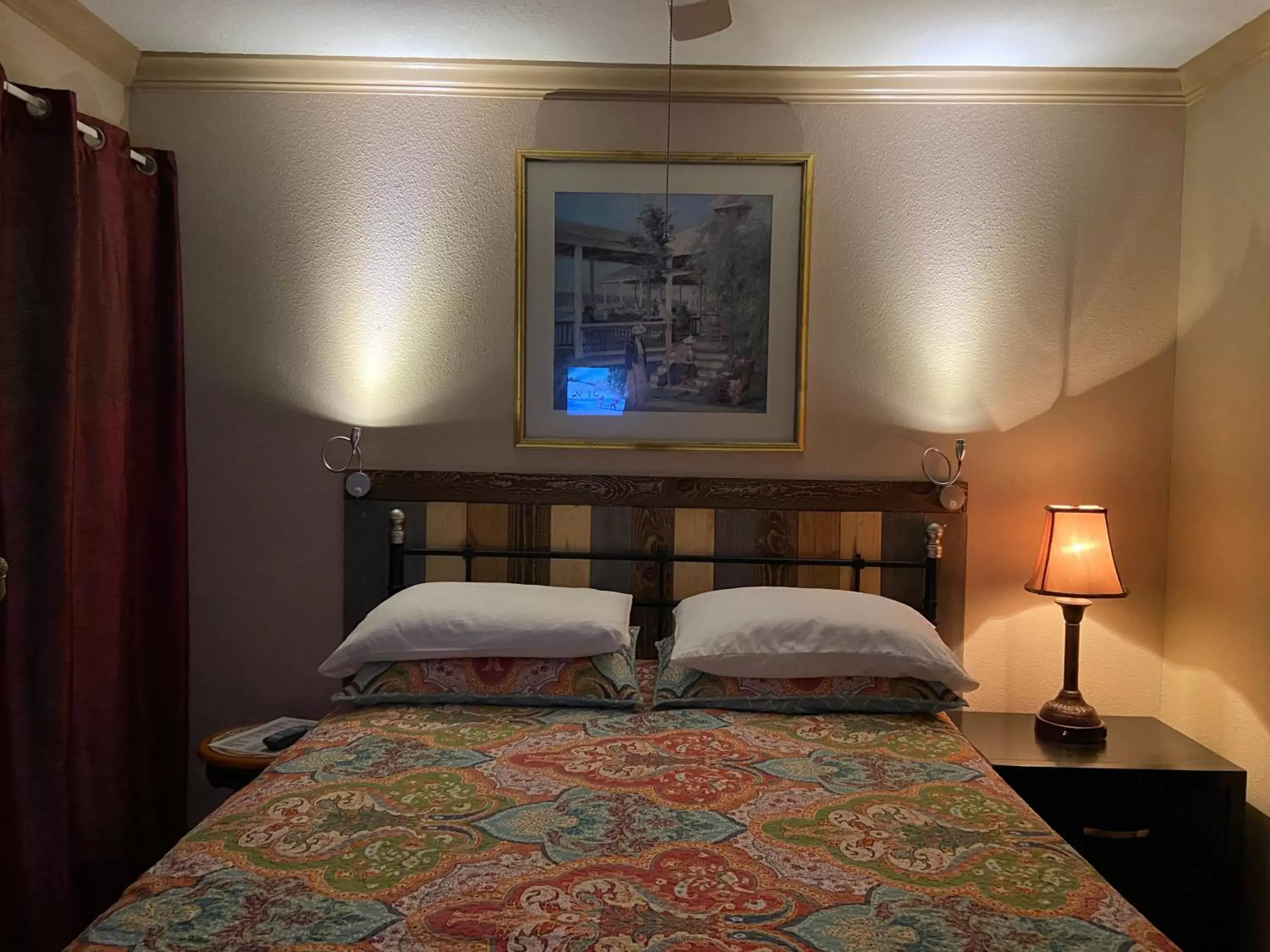 Bedroom, Bed in The Victorian Condo/Hotel