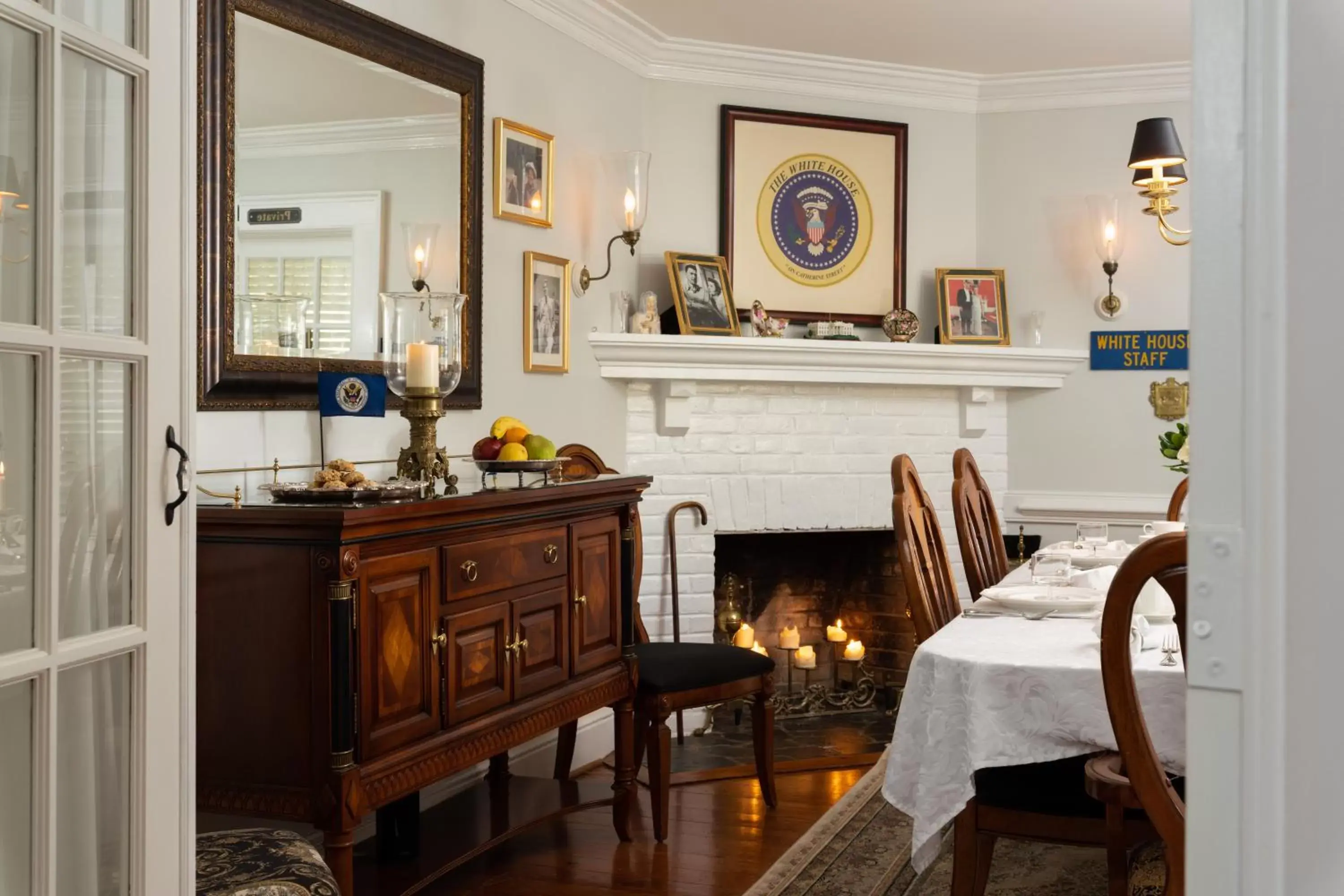 Restaurant/Places to Eat in A Williamsburg White House Inn