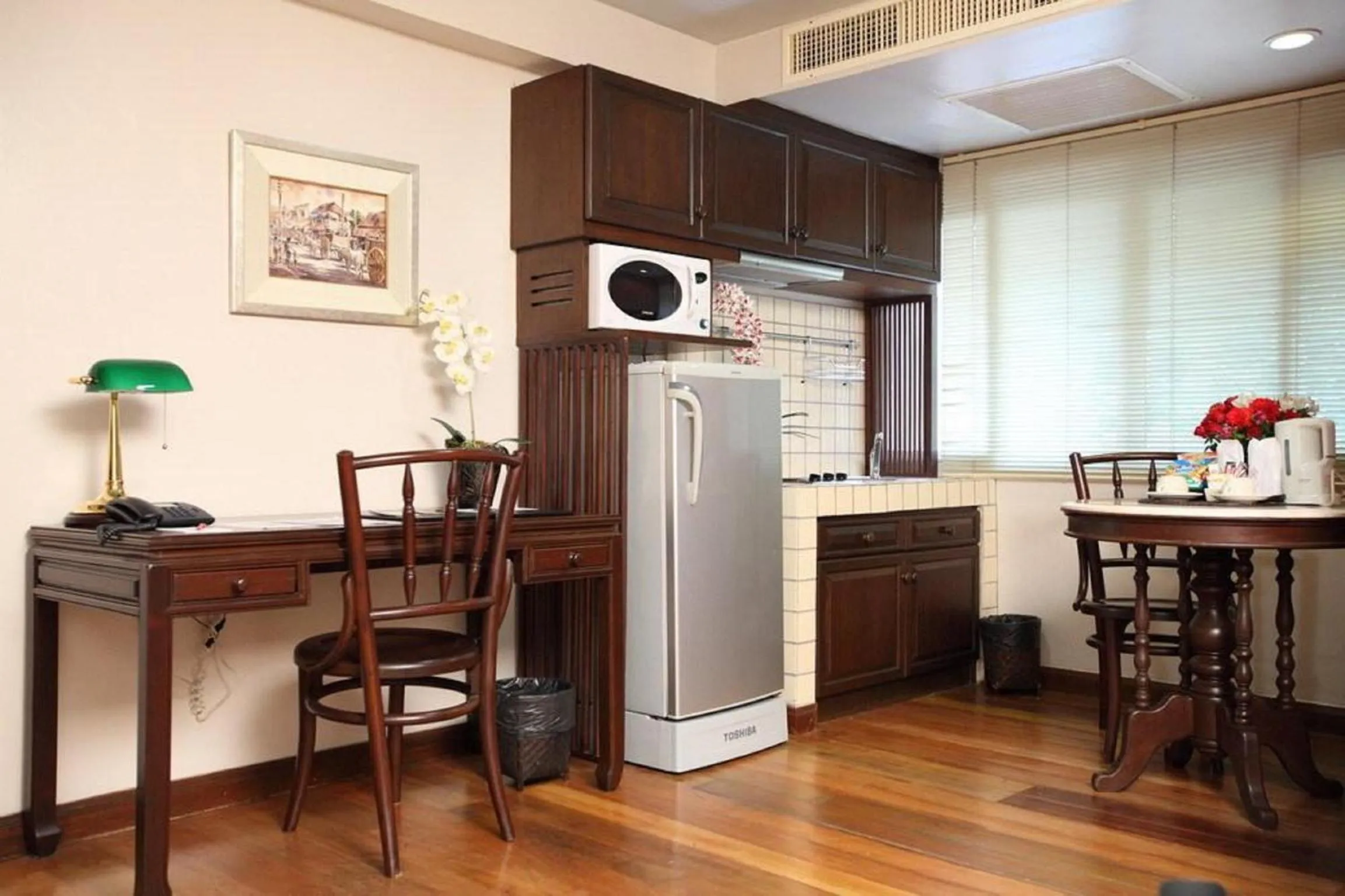 Kitchen or kitchenette in The Siam Heritage Hotel