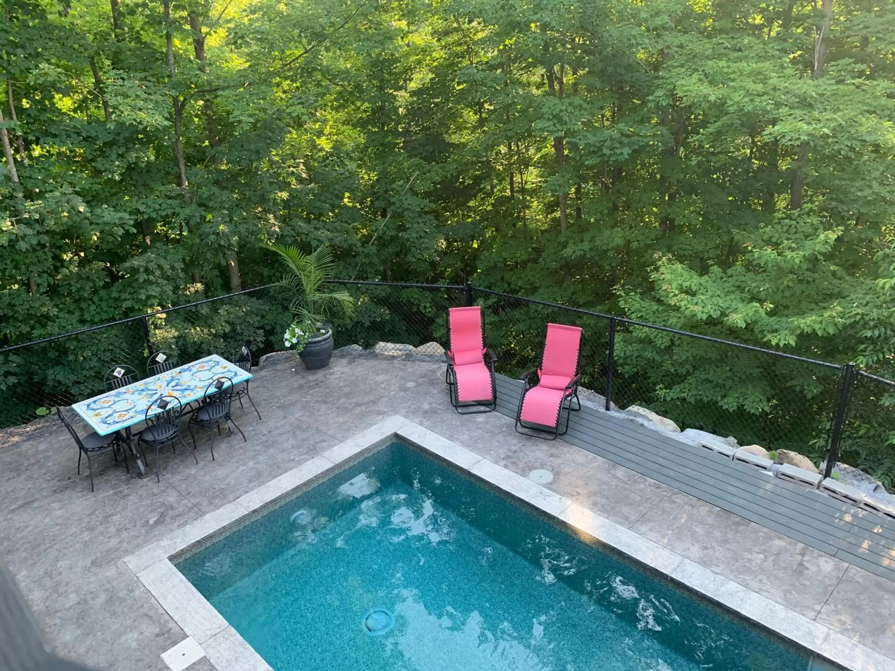 Patio, Swimming Pool in La Bohème - Bed & Breakfast