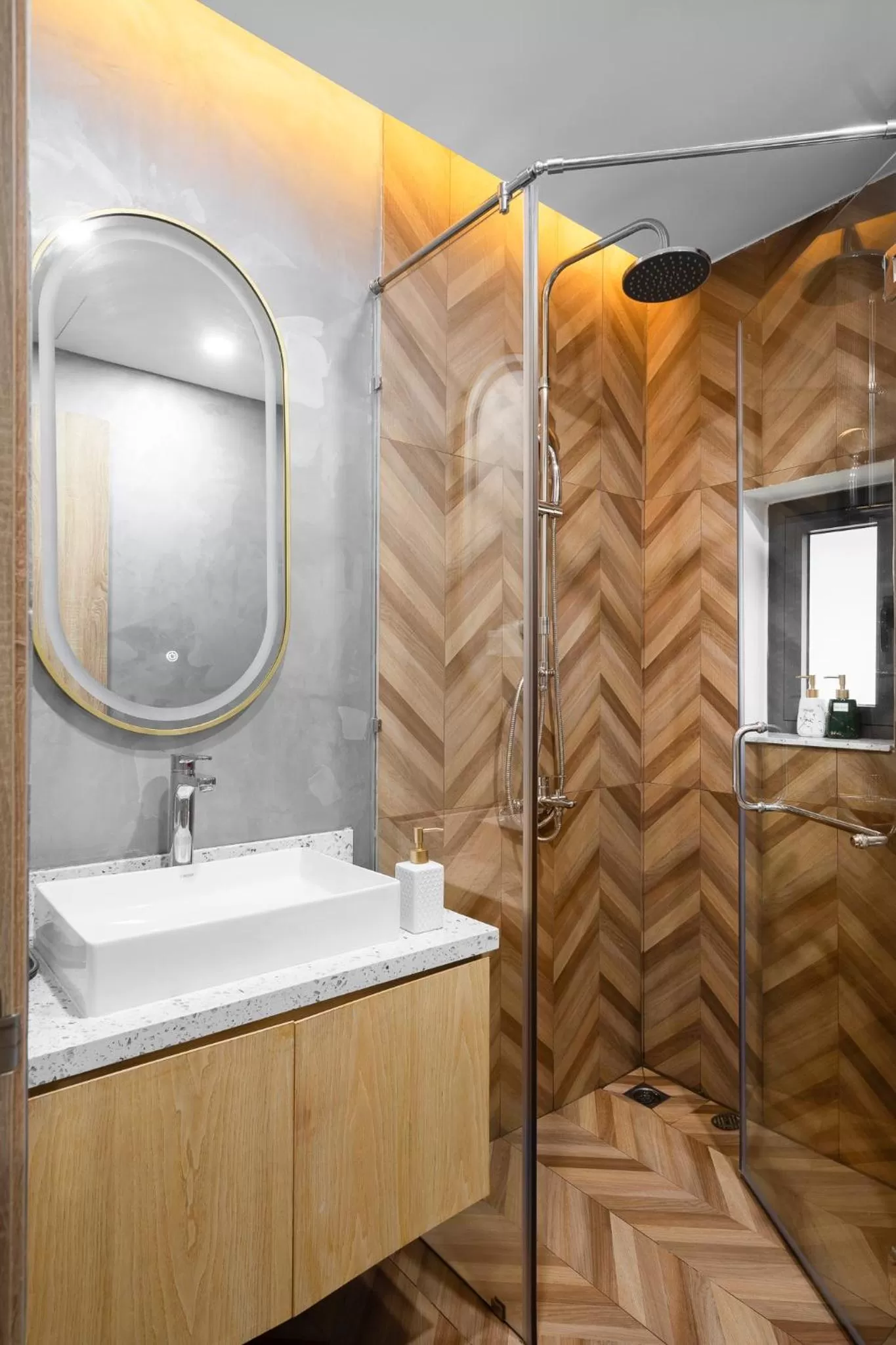 Toilet in De La Sol Villa Dalat