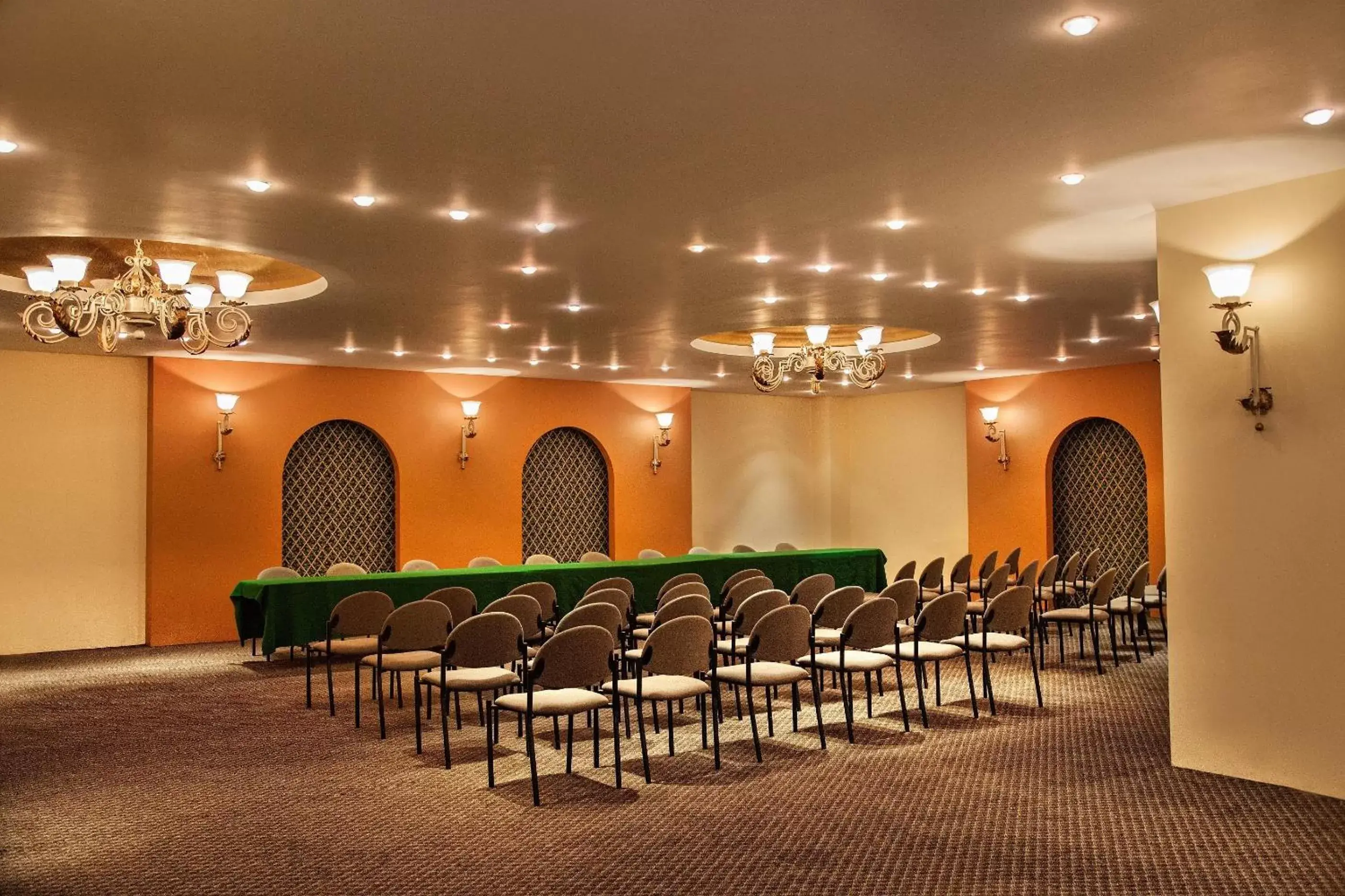 Business facilities in Hotel Cervantes