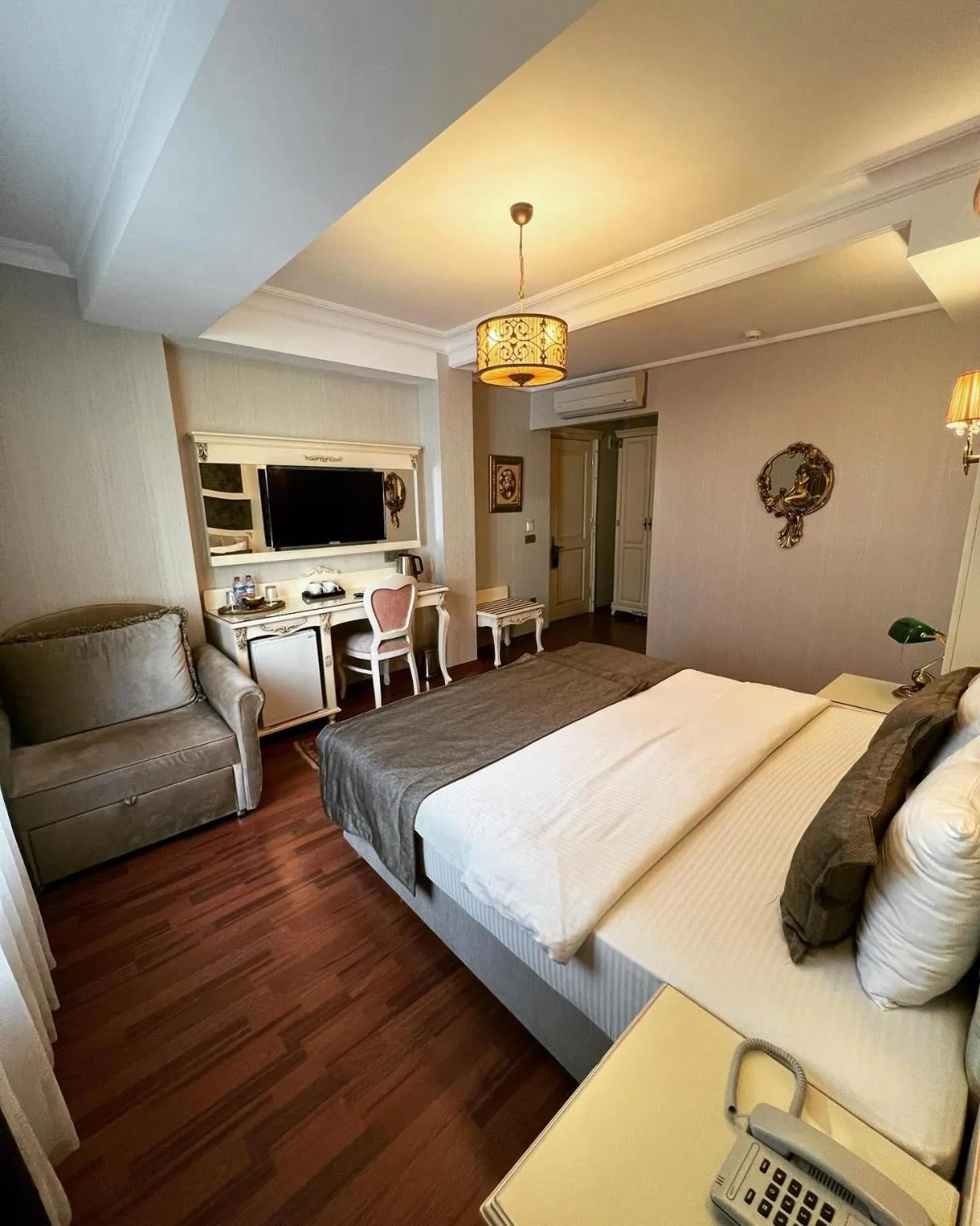 Bed in Muyan Suites